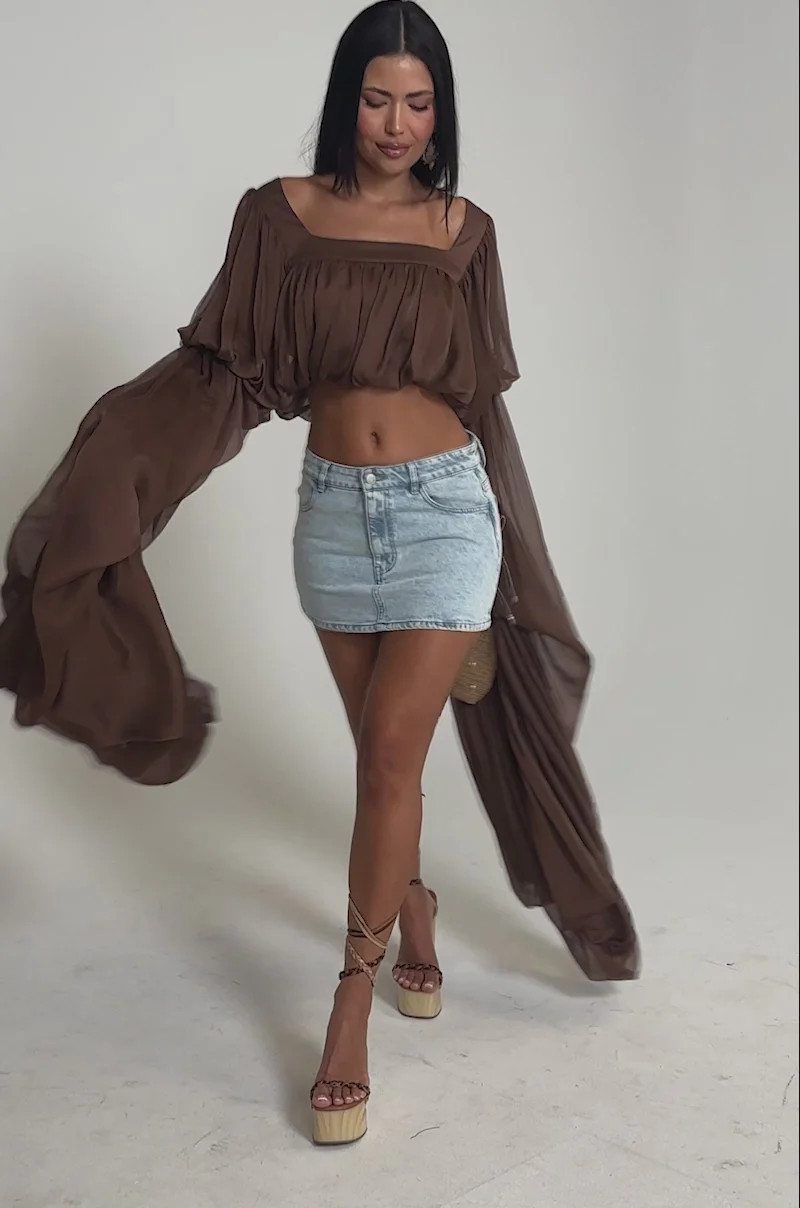 SLOUCHY SQUARE NECK LONG SLEEVE BLOUSE TOP IN BROWN | AKIRA