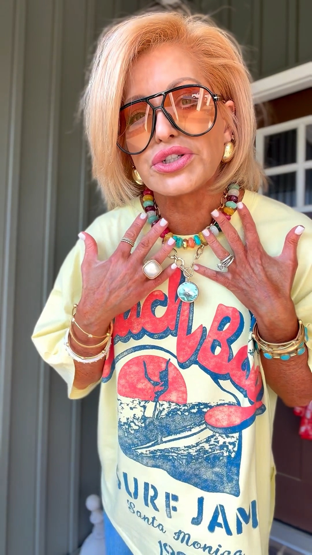 I’m a jean snob but these have a great fit & 
my love for graphics go without saying 

#LTKvlog #LTKOver40 #LTKgrwm