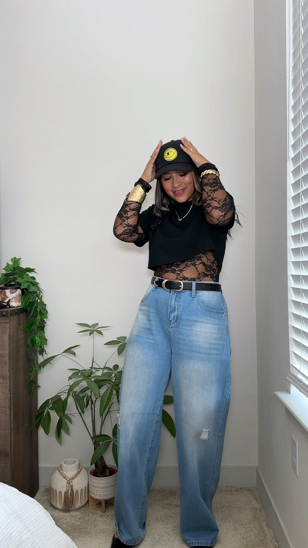 Styling the viral crop top with built in lace bodysuit 🫶🏽

#LTKootd