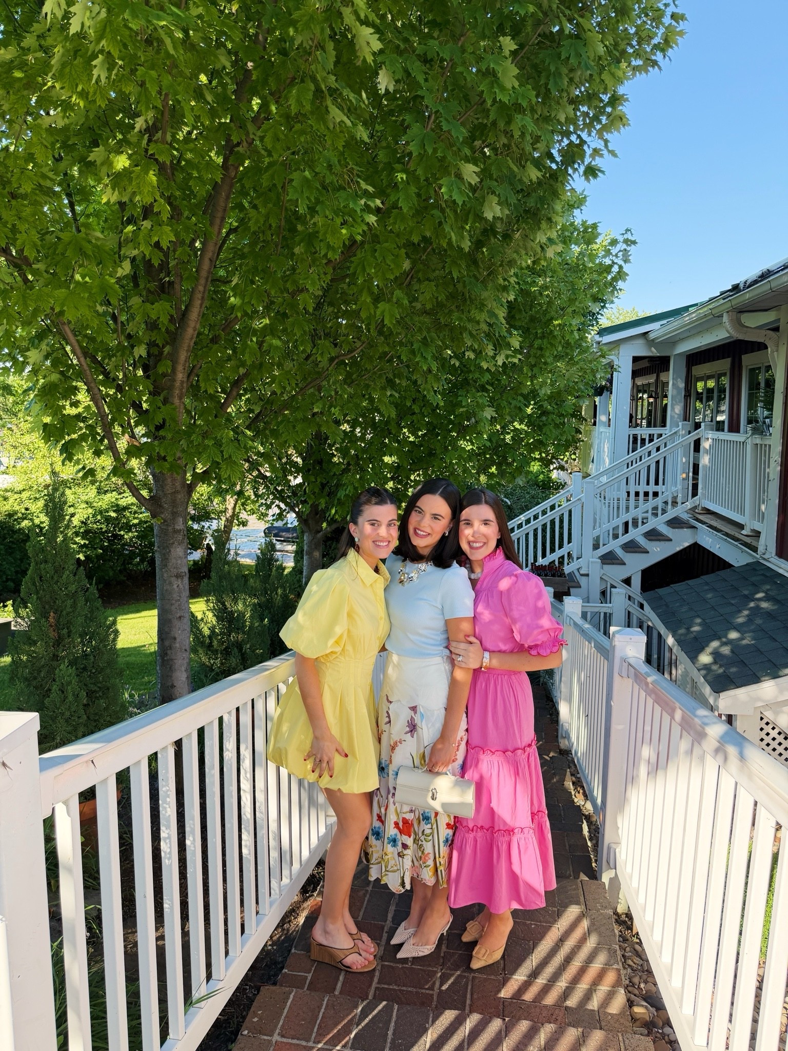 Loving these colorful summer looks! Linked below!