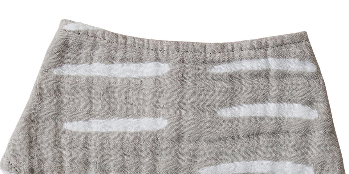 Grey Dash Bib | Mebie Baby