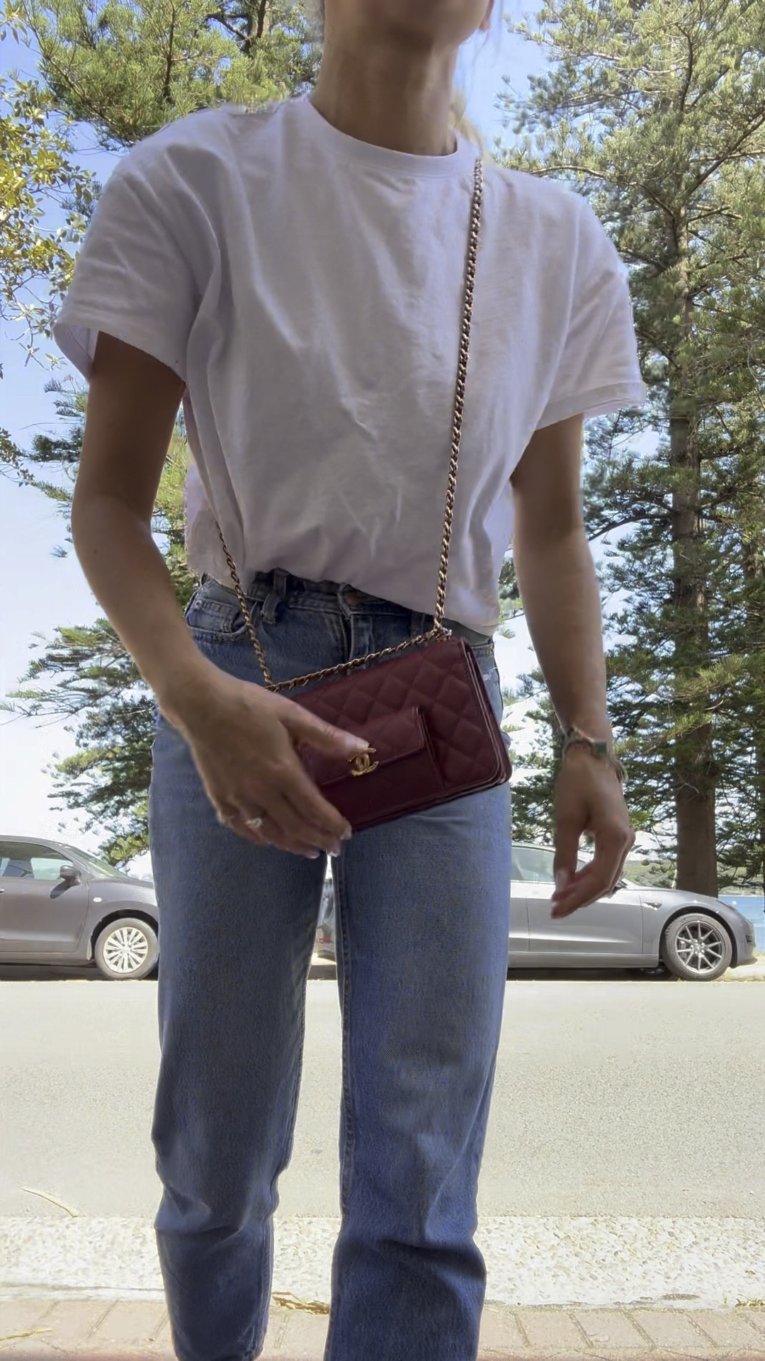 OOTD my standard uniform on my days off 🤍🥼👟