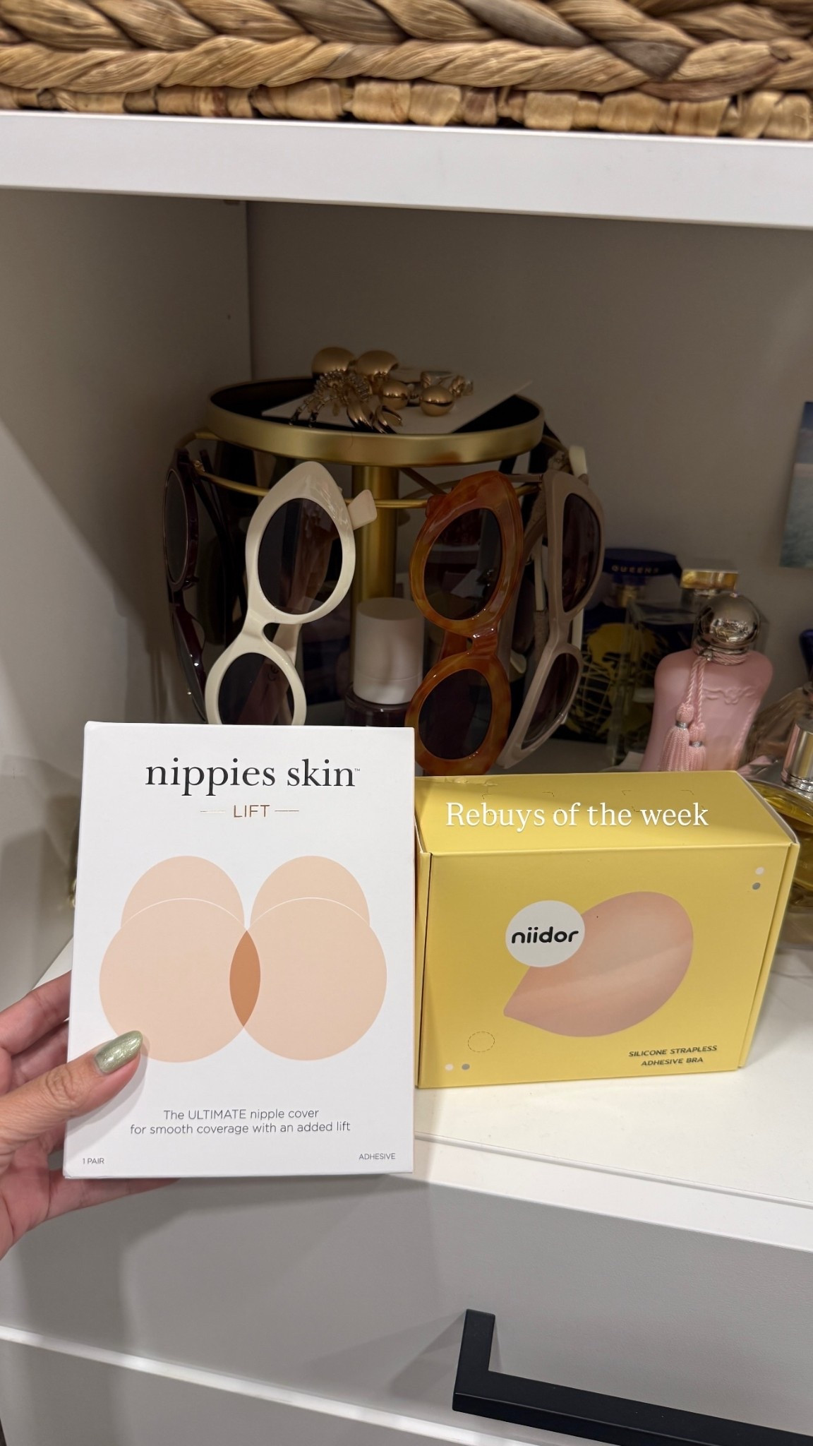 Rebuys of the week

Sticky bras
Lift bra
Strapless bra

#LTKmomlife #LTKgrwm #LTKootd