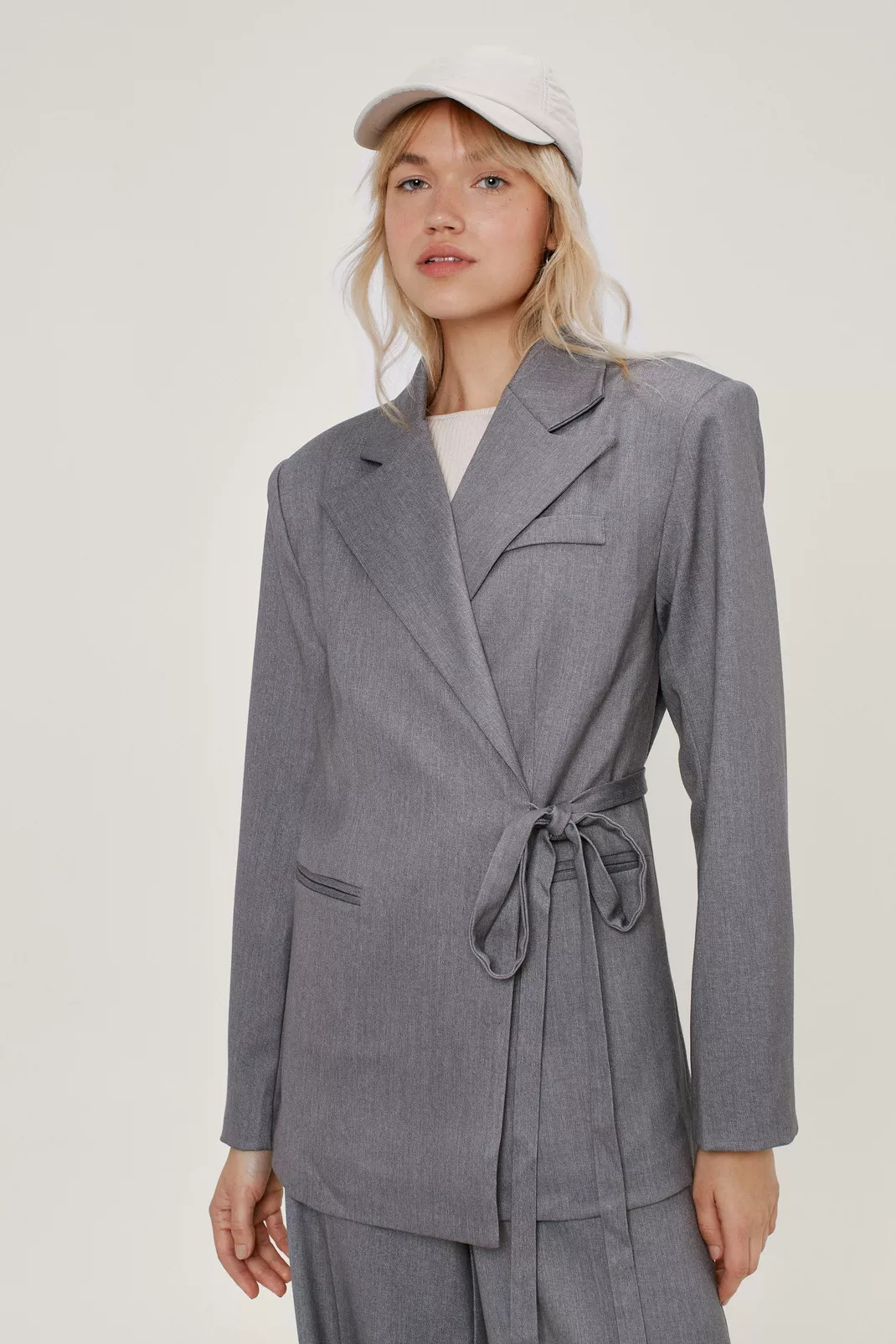 Oversized Tie Side Suit Blazer | NastyGal (UK, IE)