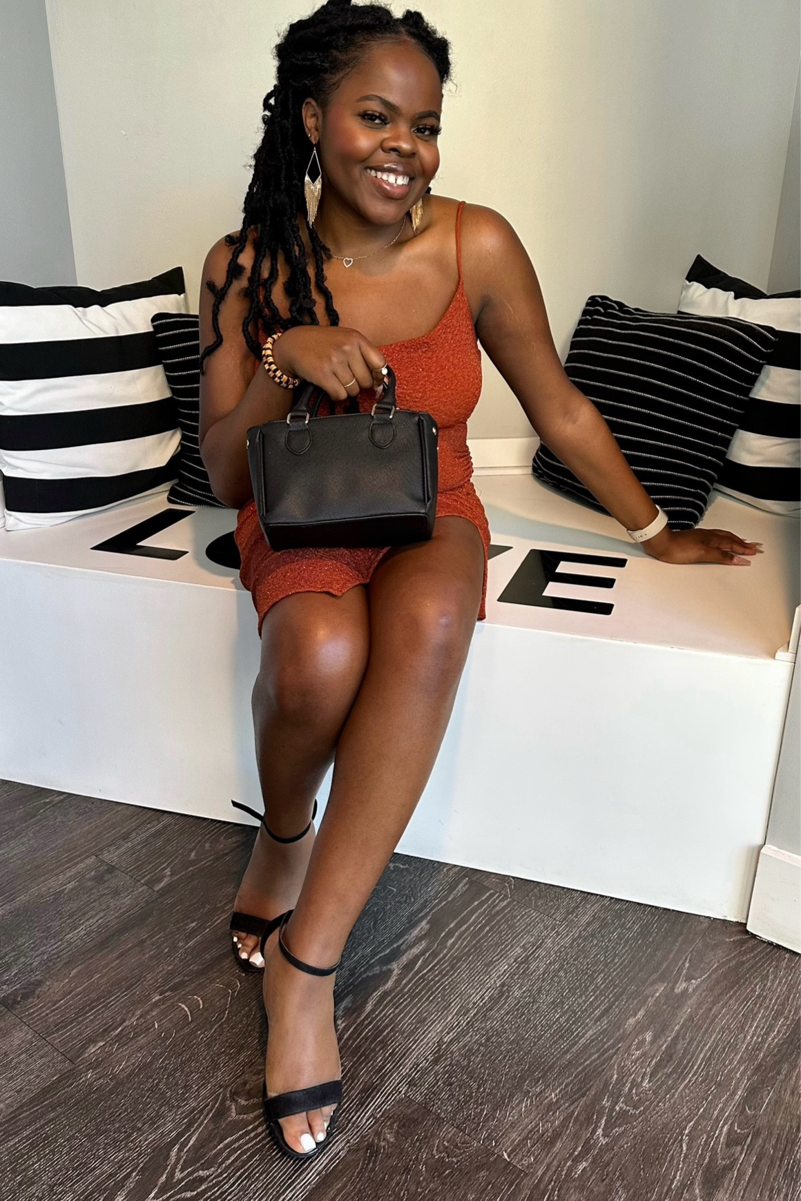 a black bag. a staple piece 

#LTKSeasonal #LTKstyletip #LTKmidsize