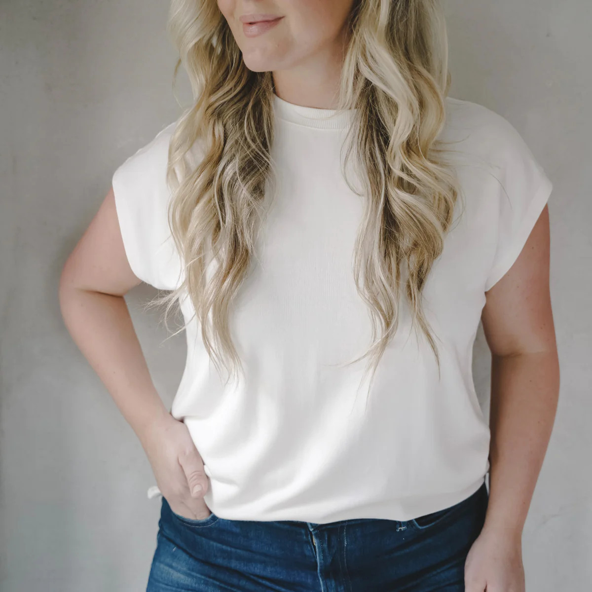 MUSCLE TEE | Cooper at Home