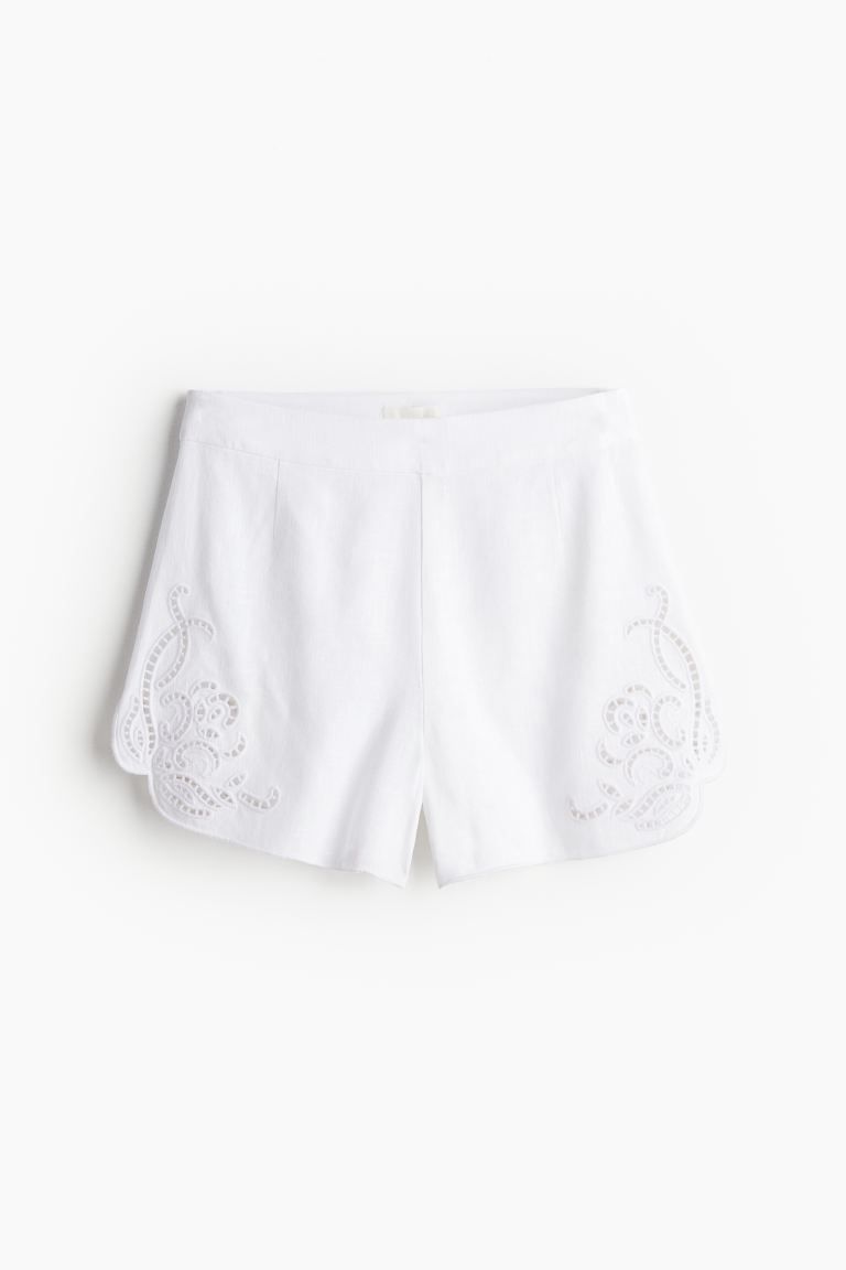 Broderie anglaise shorts | H&M (UK, MY, IN, SG, PH, TW, HK)