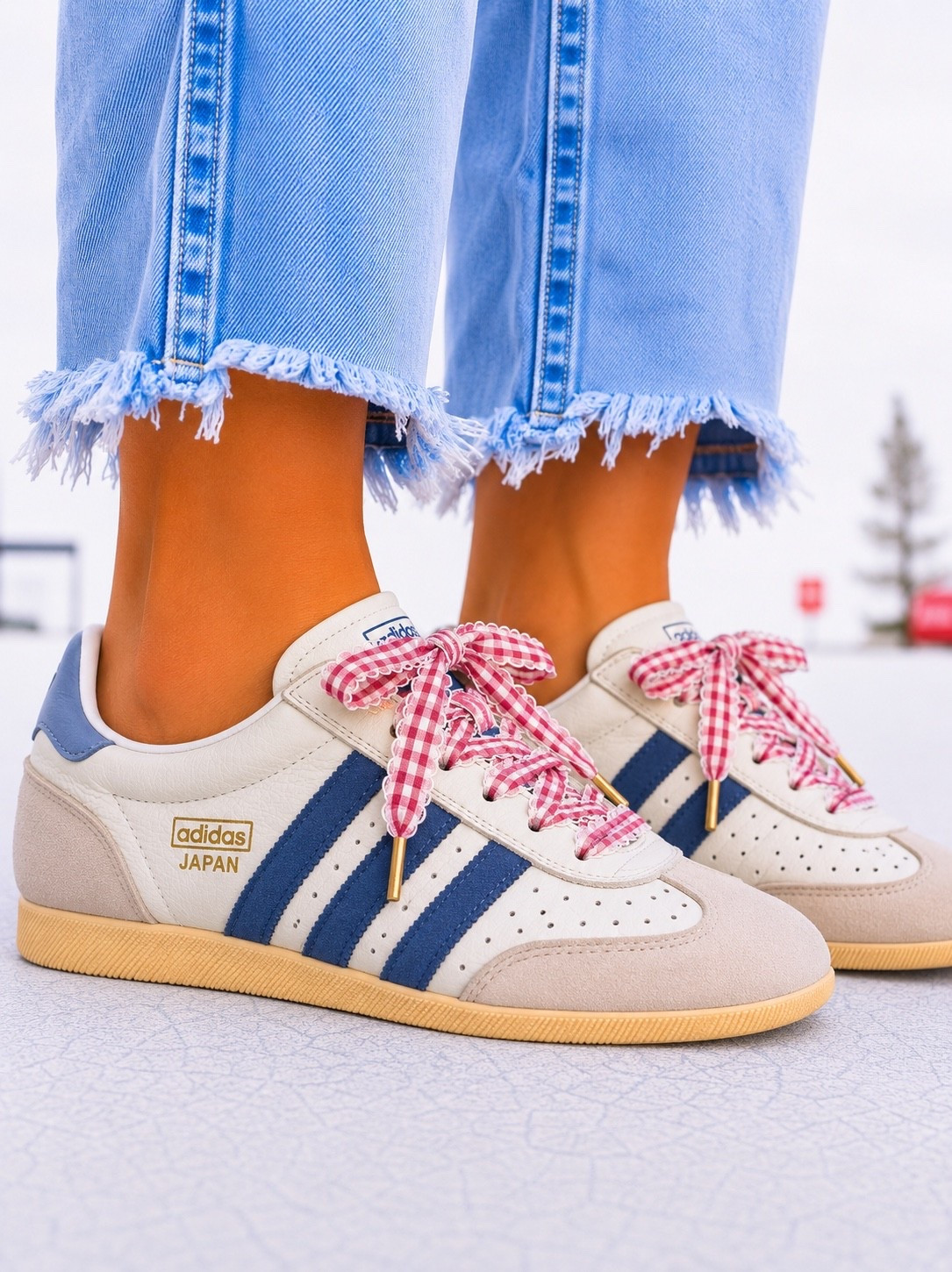 🚨 40% OFF ALERT 🚨

OK guys… THIS IS NOT A DRILL! 🤯🔥

These Japan sneakers are 40% OFF right now and this is one of the lowest prices I’ve seen on them! 👏👏👏

This is one of those rare summer sale deals that doesn’t come around very often, so if you’ve had your eye on them, NOW is the time to grab them! 🏃‍♀️💨

I dressed them up with the cutest patriotic shoelaces for the 4th of July ❤️🤍💙 but honestly? These would be SO cute for game day too! ⚾🏈🎉

✔️ Classic style
✔️ Perfect everyday sneaker
✔️ Great for summer
✔️ Cute for fall too
✔️ 40% OFF 😱

Don’t be the person who waits and then your size is gone! The best sizes always disappear first. 👀

Comment JAPAN 🇯🇵 and I’ll send you the link before this sale ends! 🔥👇