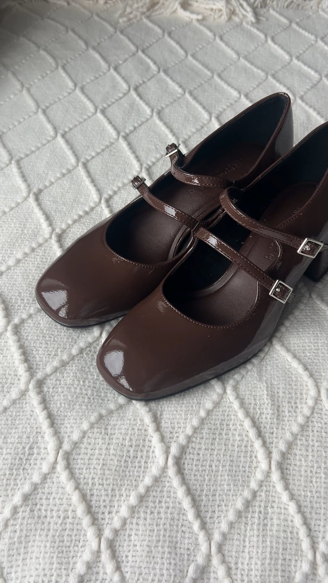 brown mary janes for autumn 

#LTKwinter #LTKautumn #LTKshoes