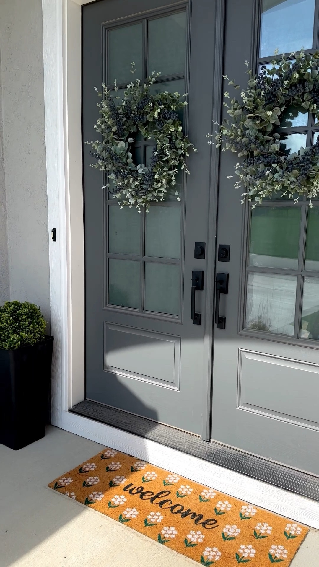 #AD Refreshing our front porch for spring with a little help from @Wayfair!

 #wayfair #wayfairpartner  #wishyouwerehere #outdoor

#LTKHome