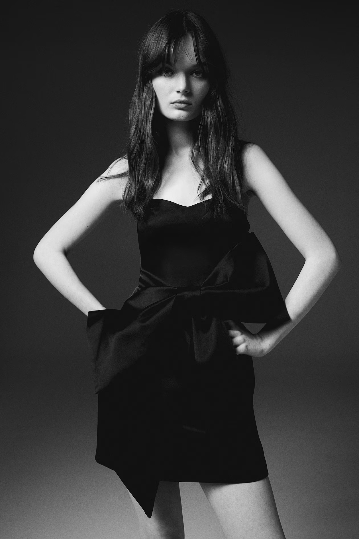 Bow-Front Satin Bandeau Dress - Black - Ladies | H&M US | H&M (US + CA)