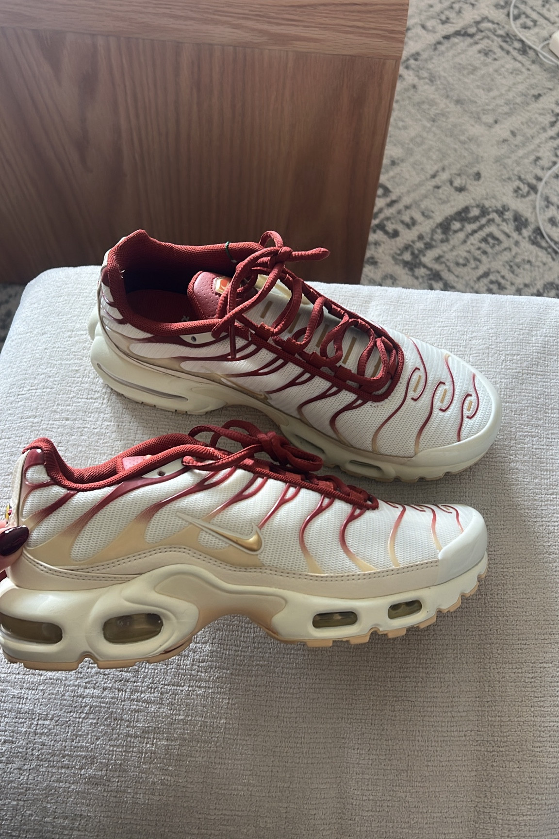 NIKE AIR MAX PLUS