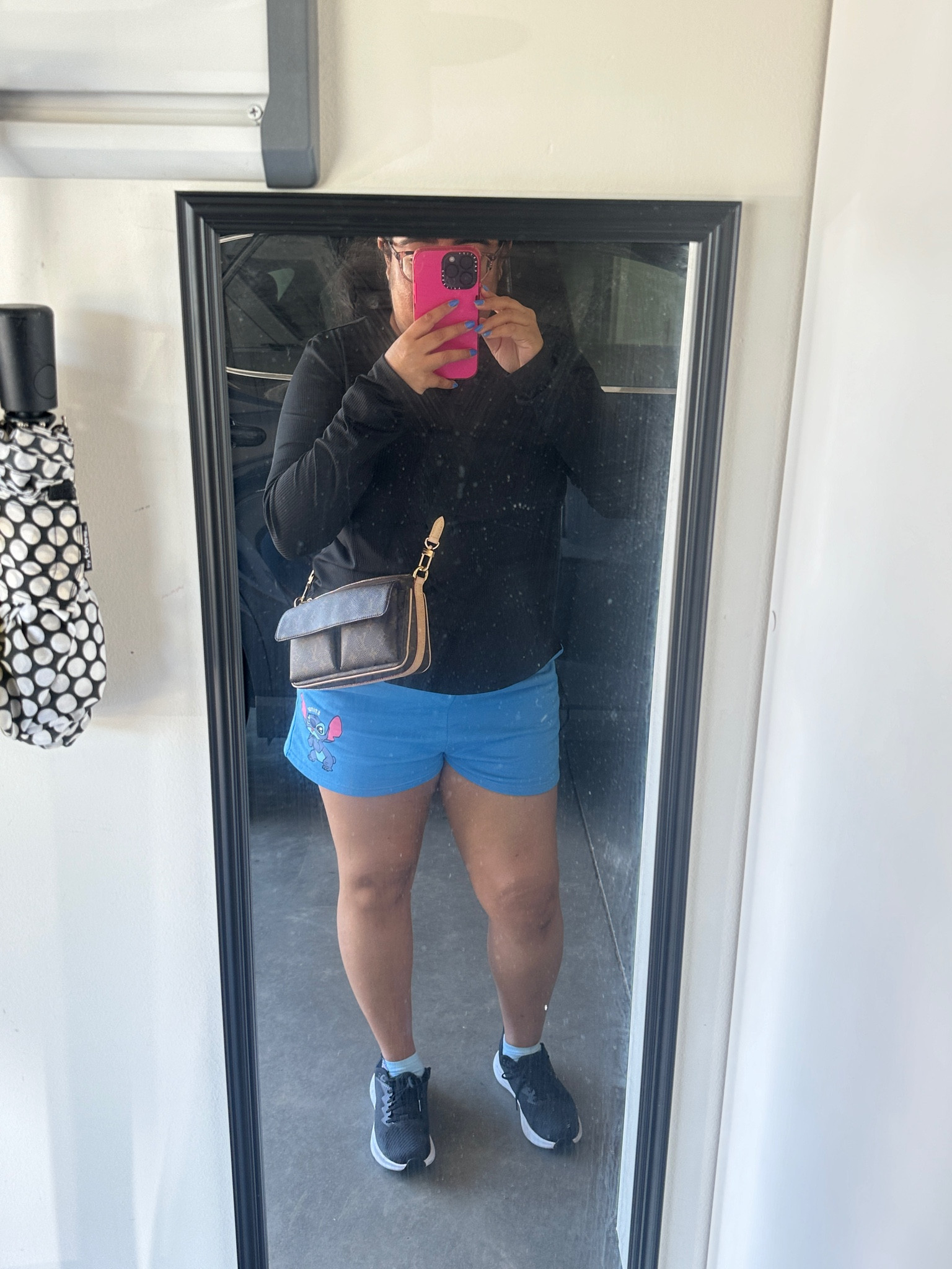 Kept it casual to run errands - these shoes have been one of my favorite recent purchases 👟 They’re super comfy - I wear them to run errands and while workouts too! I’m wearing a size 8

#LTKfitness #LTKstyletip