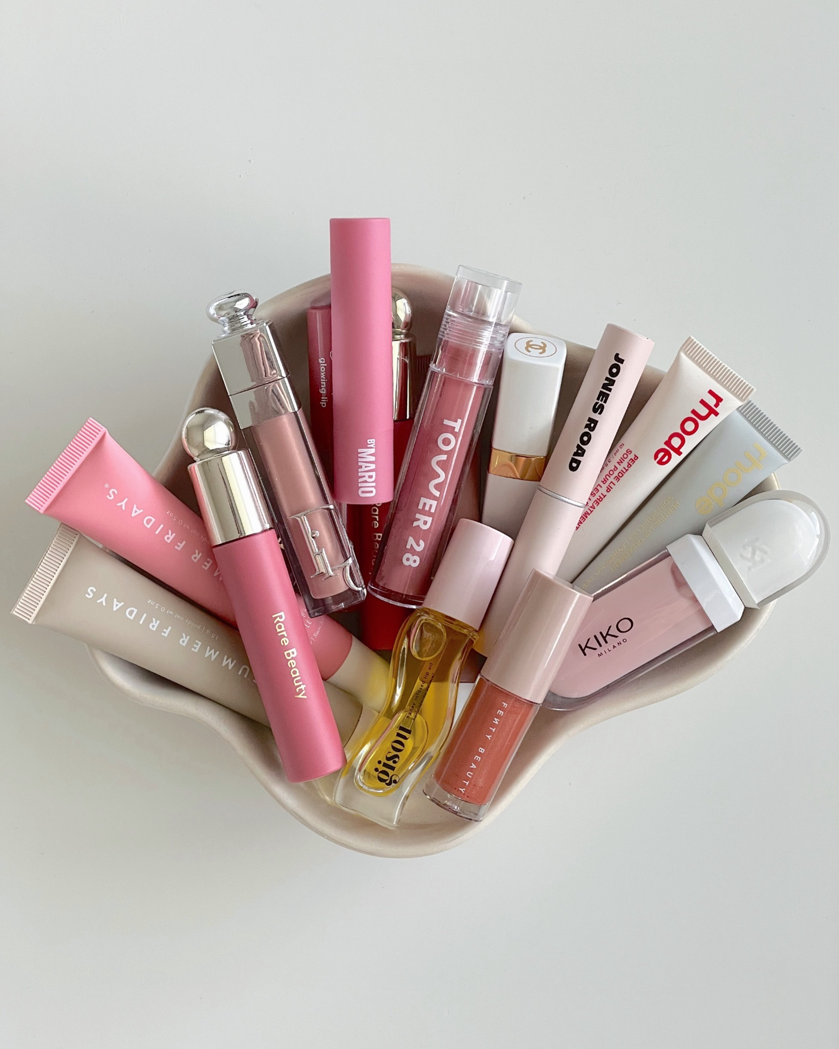 Lipgloss favourites 

#LTKbeauty