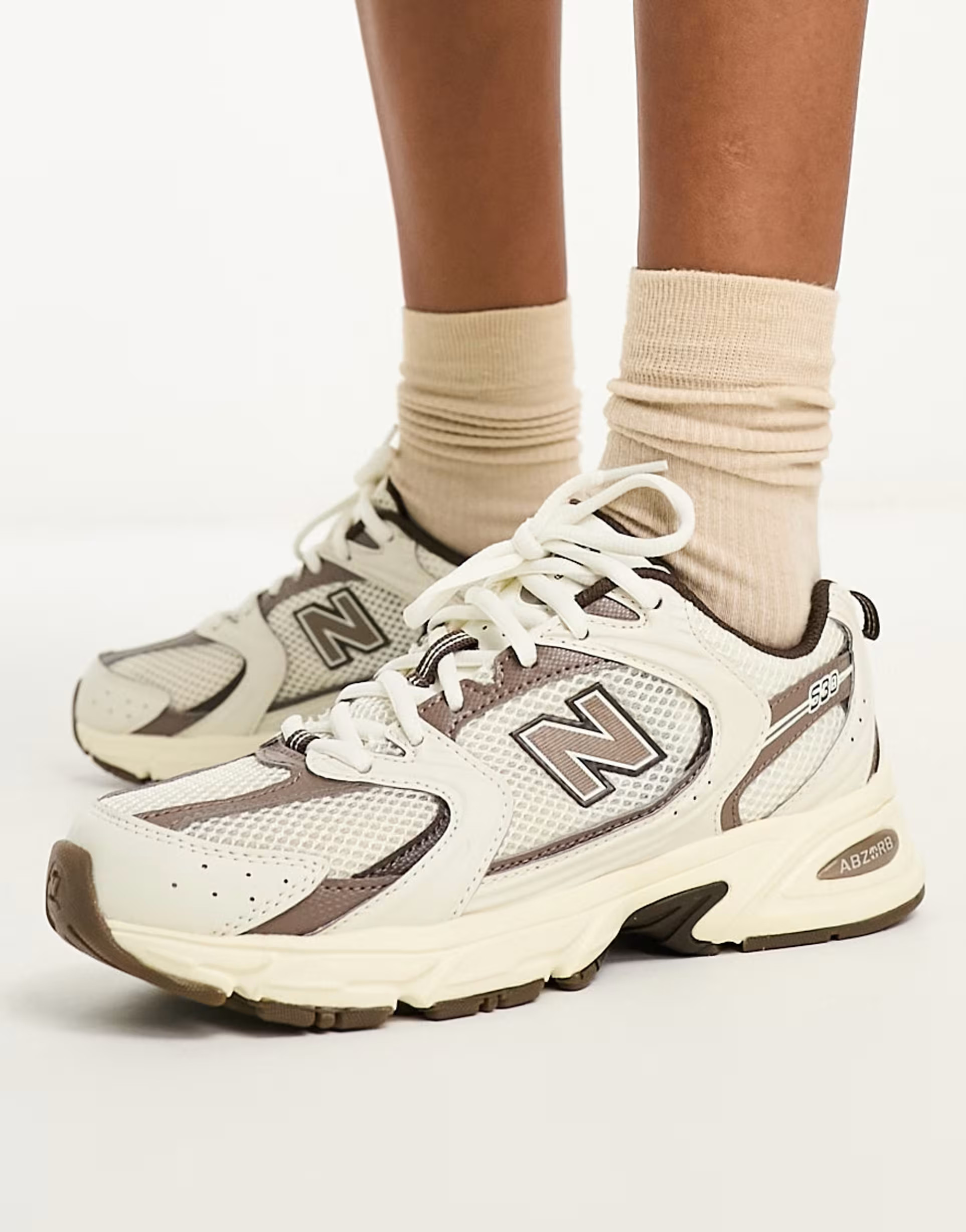 New Balance 530 trainers in off white and beige | ASOS (Global)