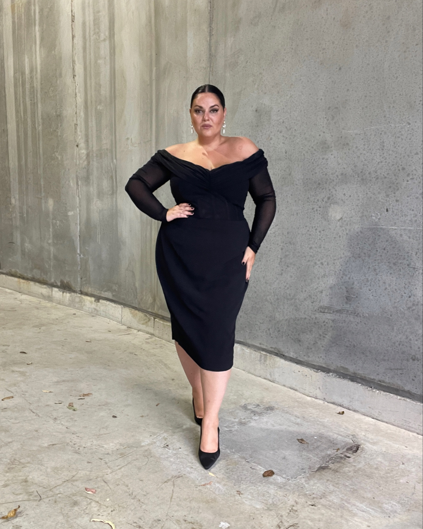 Another absolutely stunning Valentine’s Day find, i tried the jumpsuit version of this months ago and have been dying to try the dress. I’m not disappointed- what a beauty 😍  US, AU and NZ links 🔗

#LTKplussize #LTKmidsize #LTKcurves