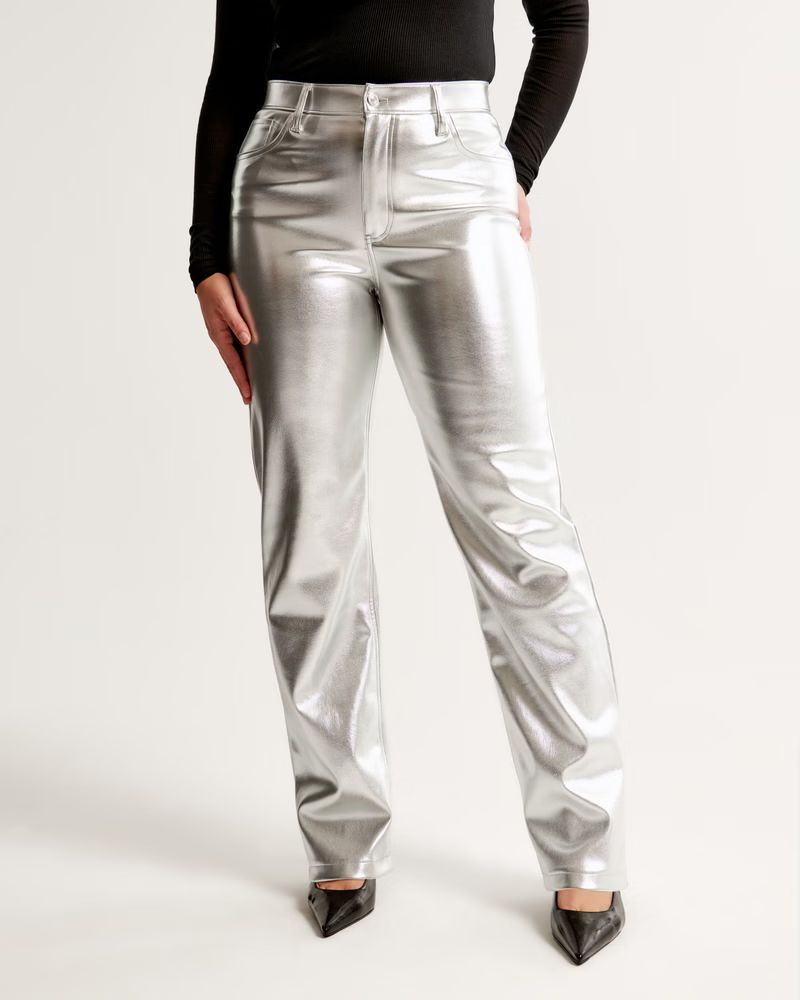 Curve Love Vegan Leather 90s Relaxed Pant | Abercrombie & Fitch (UK)