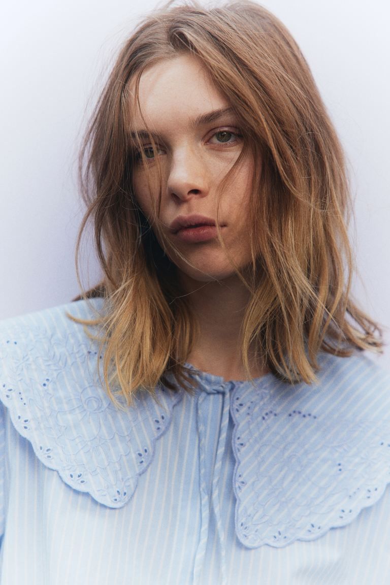 Broderie anglaise-detail poplin blouse - Light blue/Striped - Ladies | H&M GB | H&M (UK, MY, IN, SG, PH, TW, HK)