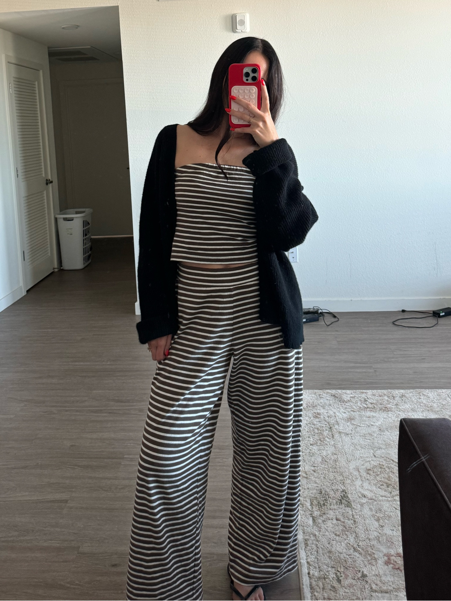 Size small and I’m 5’7!!! 