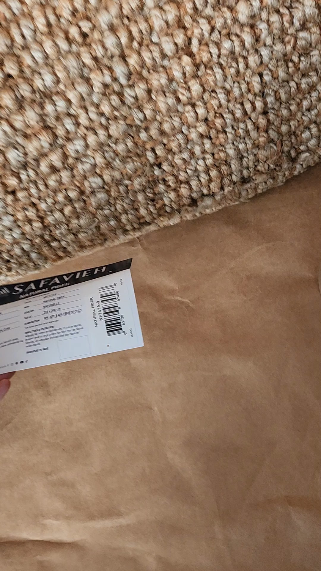 The rug is SO GOOD

#LTKSeasonal #LTKHome #LTKStyleTip