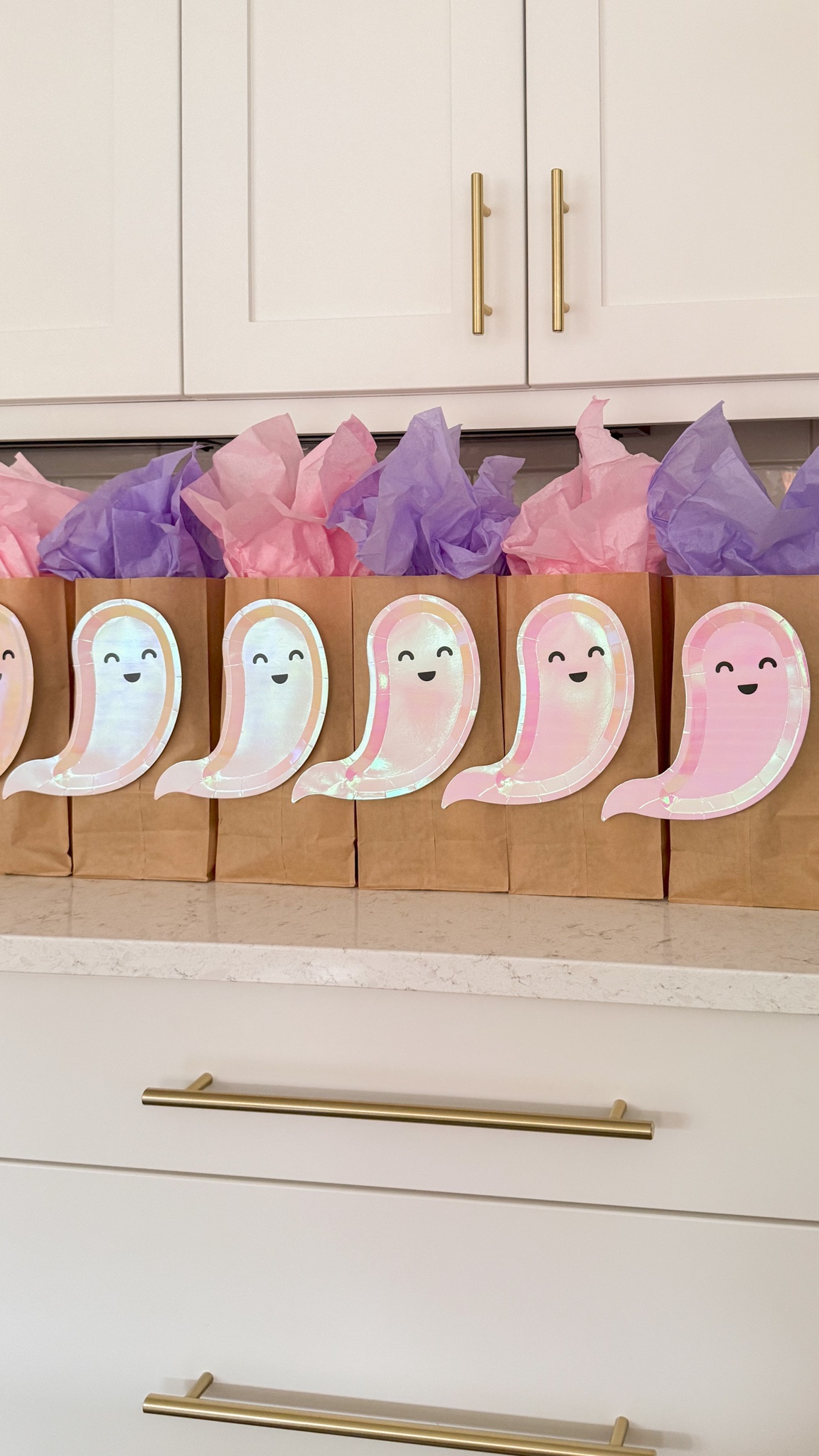 Easy and cute Halloween treat bags using brown paper bag and ghost plates!

Gauze rolls, apple sauce pouches, fruit snacks, Melissa & Doug Decorate-Your-Own Wooden Craft Kits Set, Reusable Water-Reveal Activity Pads, wiggle googly eyes, lunch bags, glue gun

#LTKHome #LTKKids #LTKHalloween