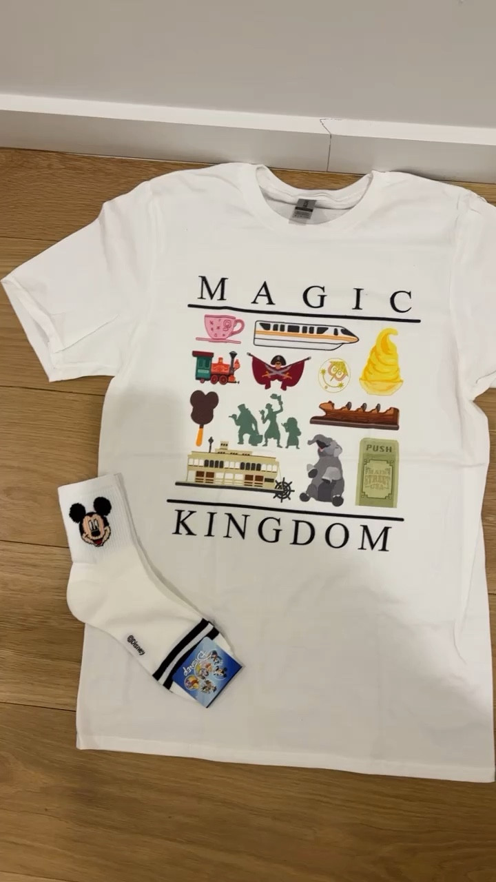 Disney mom fits 