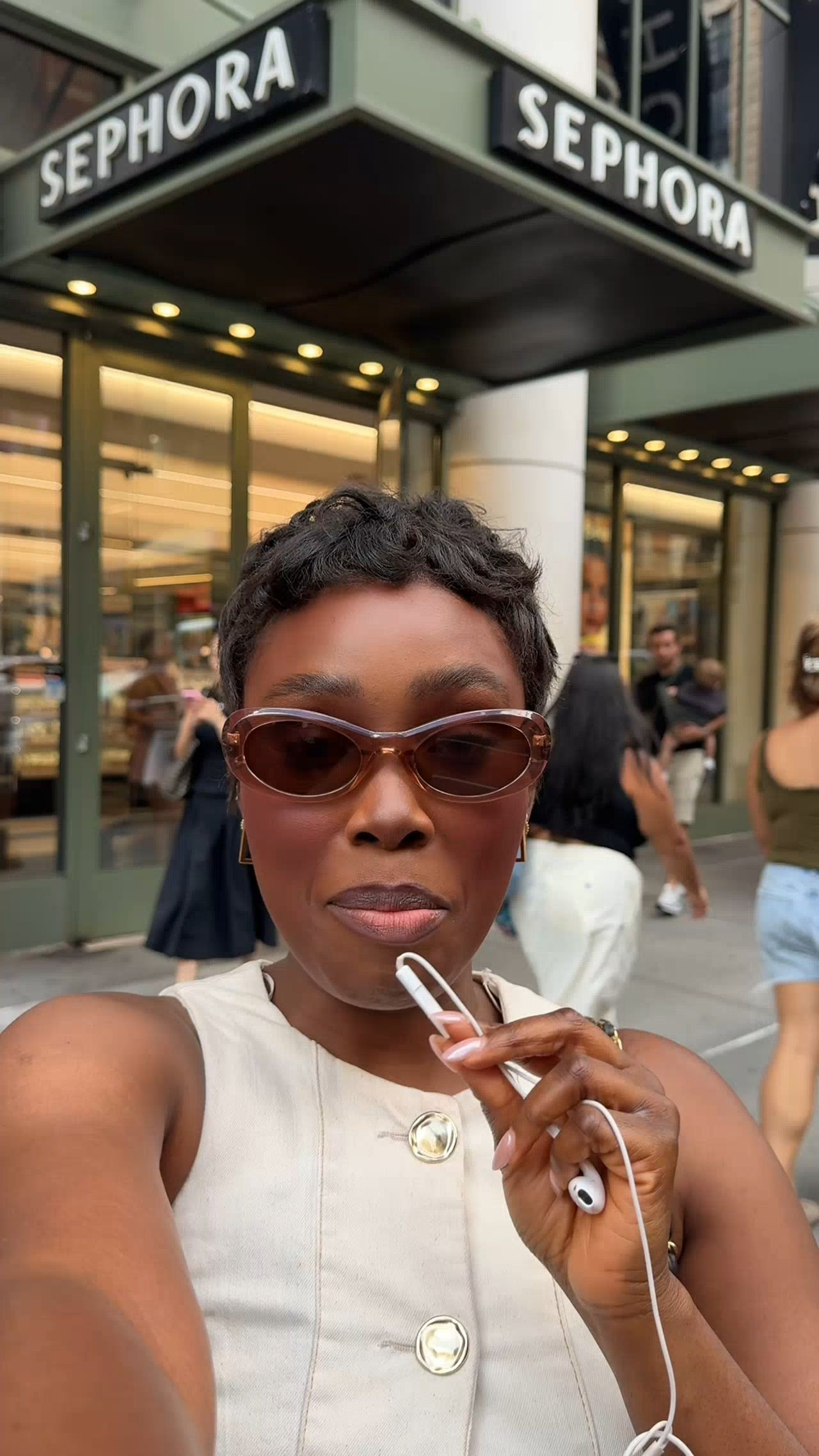 Must Have Makeup Essentials! MUA POV #makeup #sephora #sephorahaul #makeupproducts #beginnerfriendly #makeupforbeginners  #makeupproductsforbeginners #makeupreccomendations 

 

#LTKFindsUnder100 #LTKSaleAlert #LTKBeauty