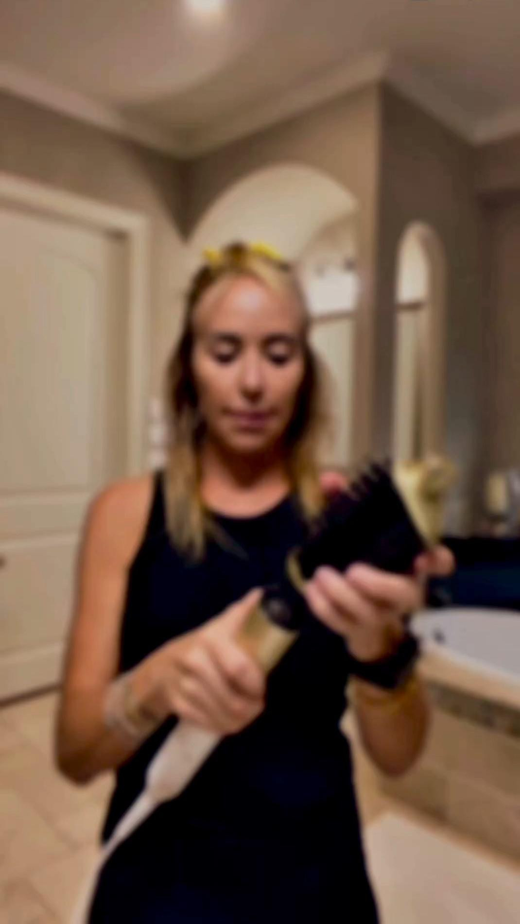 Just gave myself the best blowout ever with the Shark Glam bouncy, shiny, and basically zero effort. For someone who can barely hold a blow dryer without dropping it (hi 🙋‍♀️), this is nothing short of a miracle. I have super fine, thin hair and I’ve used the Dyson version before… but my blowouts never lasted and weren’t this shiny.
The Shark Glam gives you that shine + volume that holds even for slippery hair like mine.

10/10… my bathroom officially became a salon. 💅

#SharkGlam #SharkFlexStyle #DysonDupe #ViralHairTool #AtHomeBlowout #LTKBeauty #LTKHair #FineHairTips #LazyGirlGlam #SalonResultsAtHome #NoSalonNeeded #BouncyBlowout #ShinyHairGoals #BeautyMustHave 

 #LTKSeasonal #LTKStyleTip #LTKBeauty