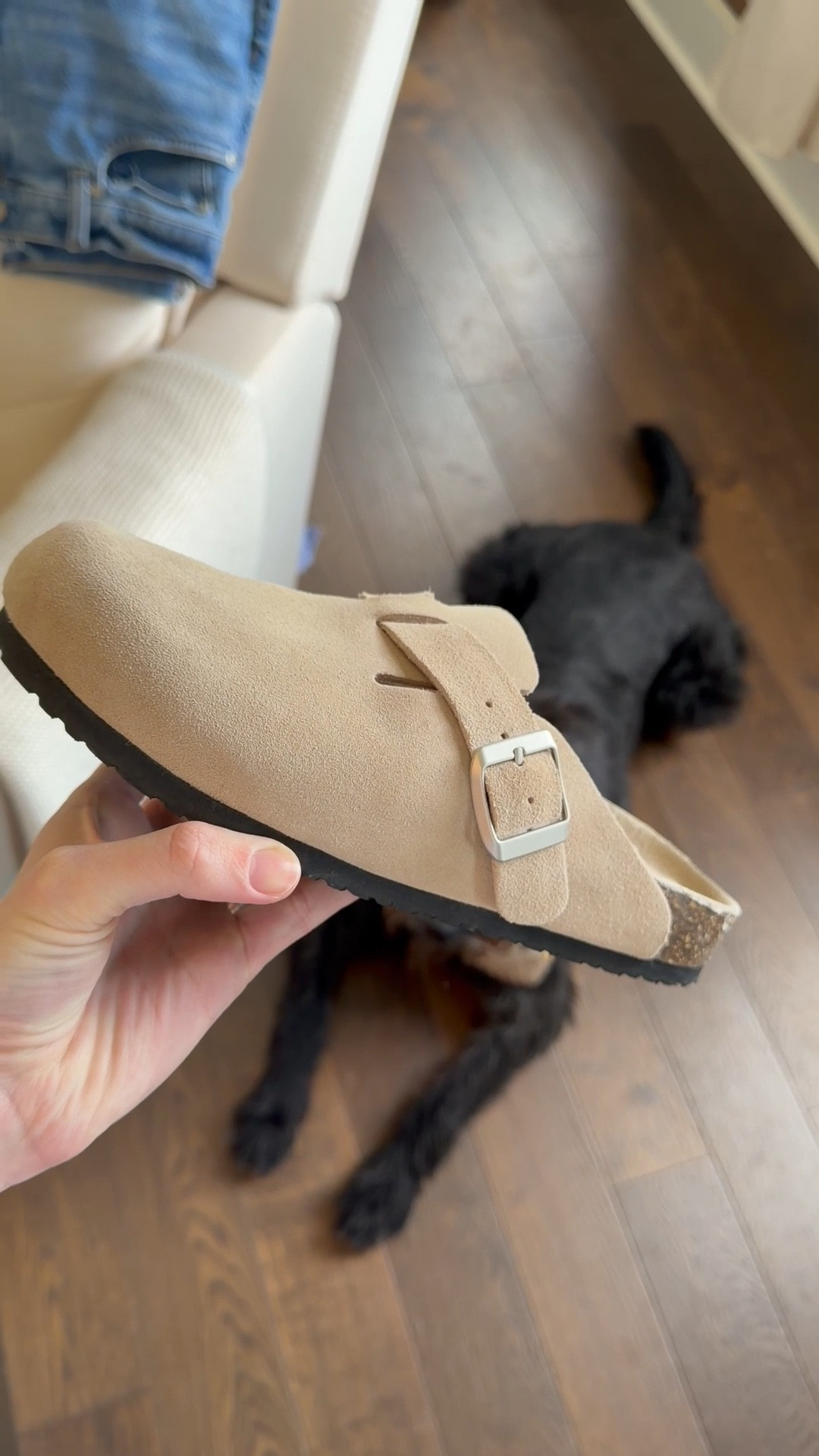 SO COMFY!!!!! I’ve been wearing them nonstop since I got them😍

#LTKFindsUnder100 #LTKGiftGuide #LTKSaleAlert