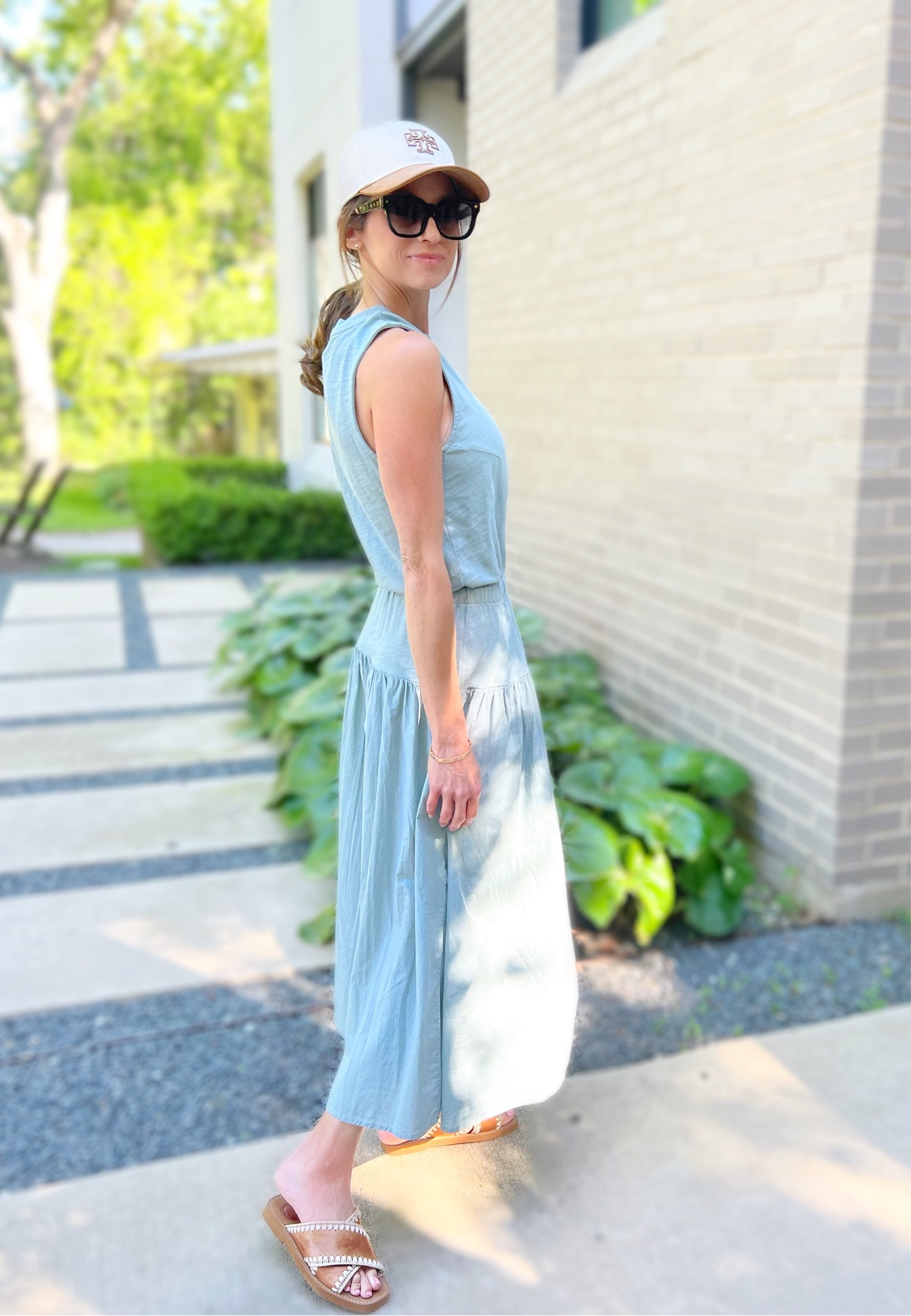 Spring has sprung. #Springdress #toryburch #toryburchcap #canvascap #chloesandals #chloe #nationltd #dress #dresses #ootd #style #liketoknow #liketoknowitstyle #ltkfashion #ltkit #ltk #whatiwore ##ltkspring #ltksummer 

#LTKSeasonal