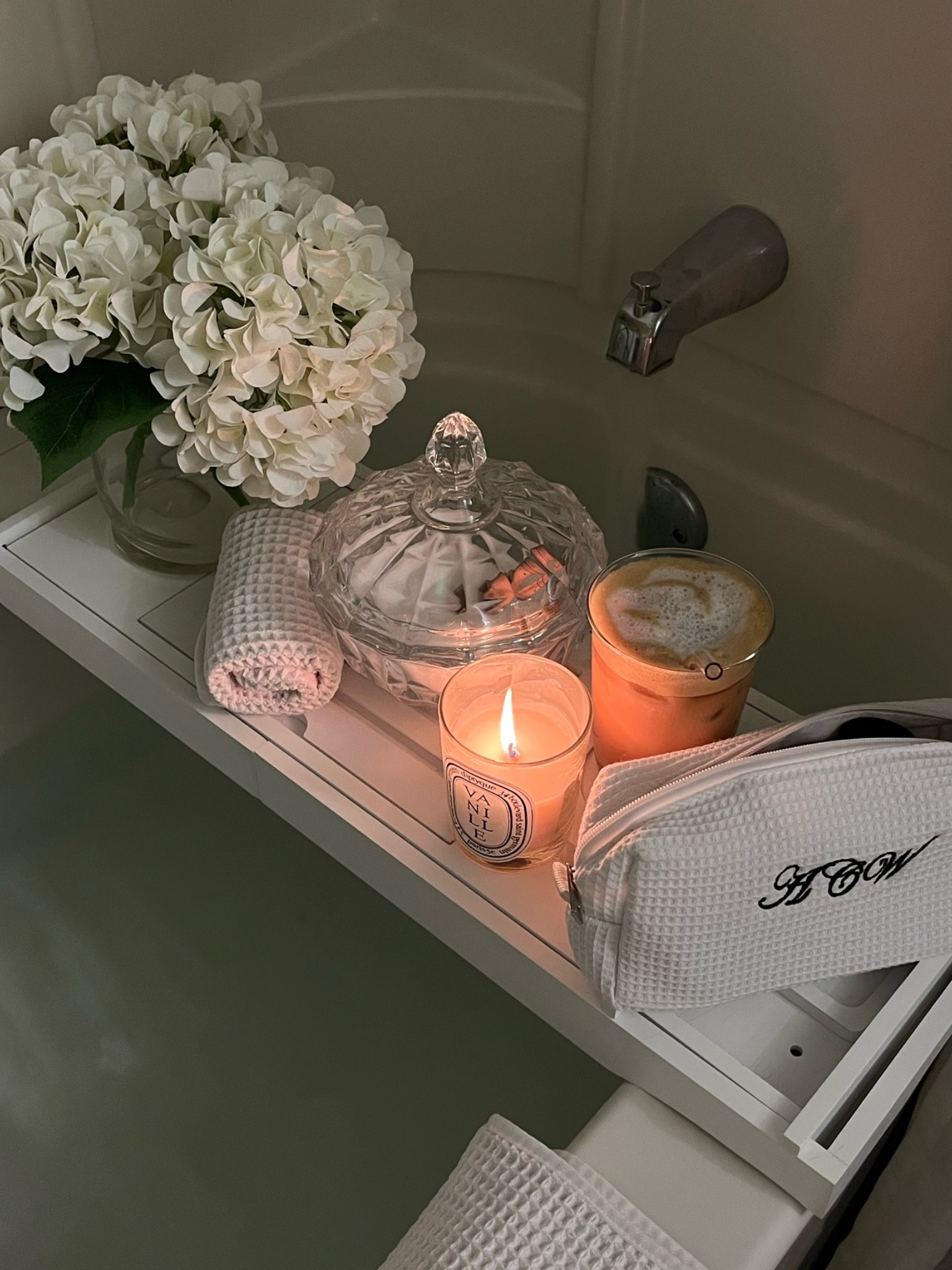 These are the only Sunday plans I want 🛁🫧 Having a self care bath is one of my favorite ways to unwind, especially after a stressful & busy week 🤍

Self care aesthetic, bath routine, cosmetic bag, self care essentials, bath decor, bathroom decor, waffle towels, bath bombs, self care Sunday, chic aesthetic

#LTKselfcare #LTKHome #LTKmorningroutine