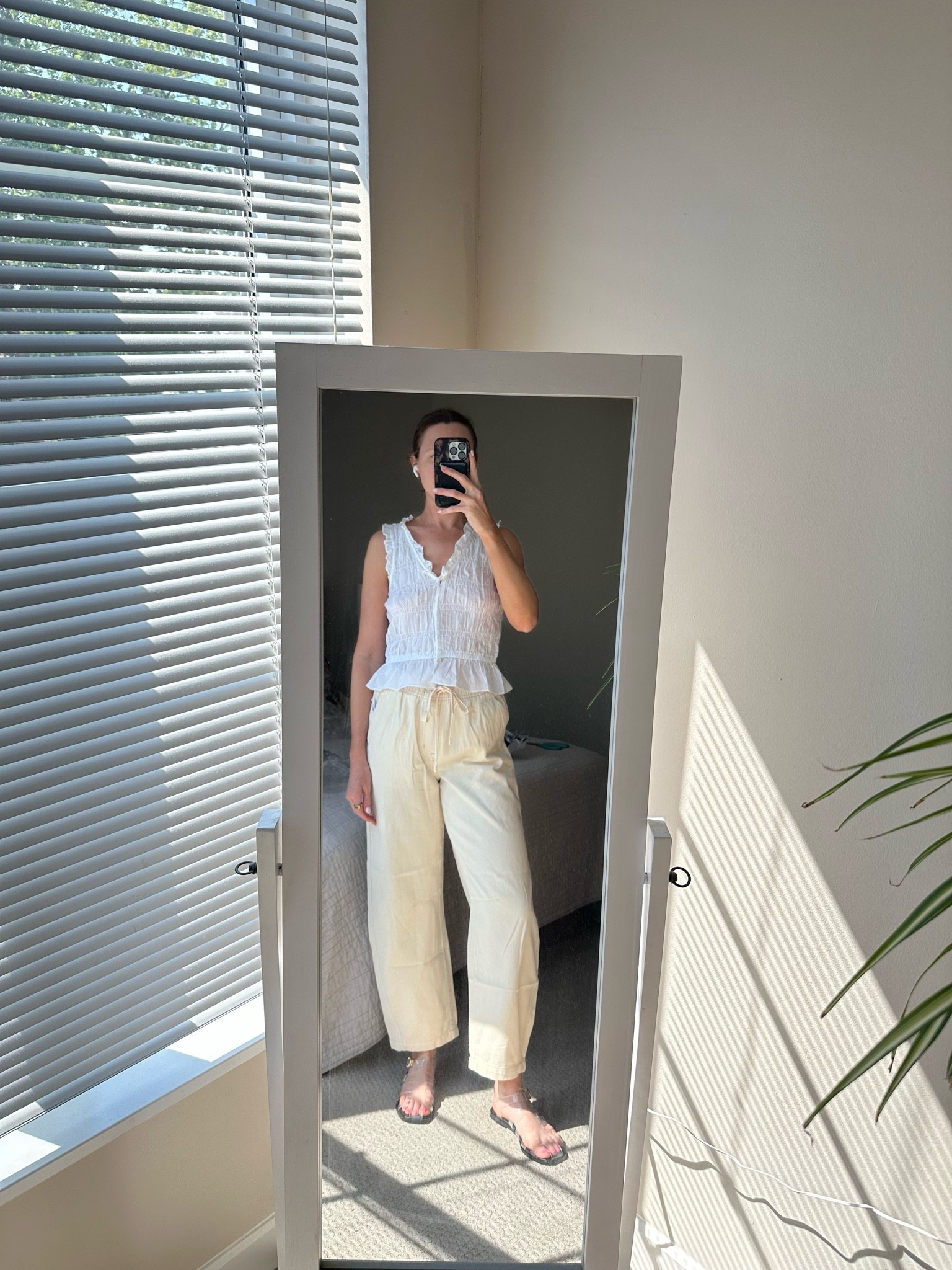 Gap Butter Yellow Barrel Pants

#LTKgrwm #LTKootd #LTKmomlife