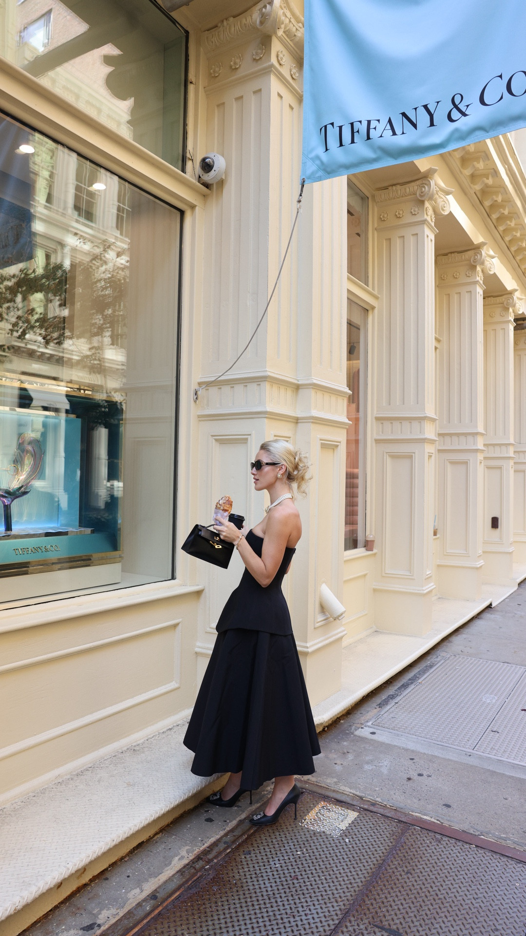 Breakfast at Tiffany’s 🥐  

#newyork #newyorkcity #luxury 

#LTKluxury #LTKdresses #LTKpartywear