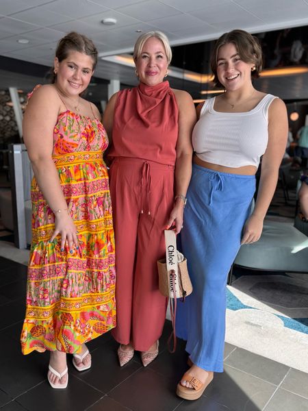I’m so proud of my gorgeous daughters and I’m sharing our outfits for our first night at dinner on the cruise ship.

Teen outfits, madewell skirts, amazon outfits, farm Rio dress, cruise outfits 

#LTKSeasonal #LTKMidsize #LTKOver40