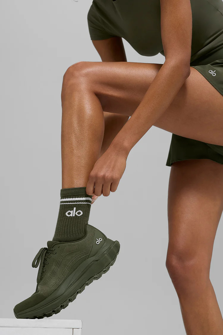 Unisex Half-Crew Throwback Sock | Alo Yoga (US)