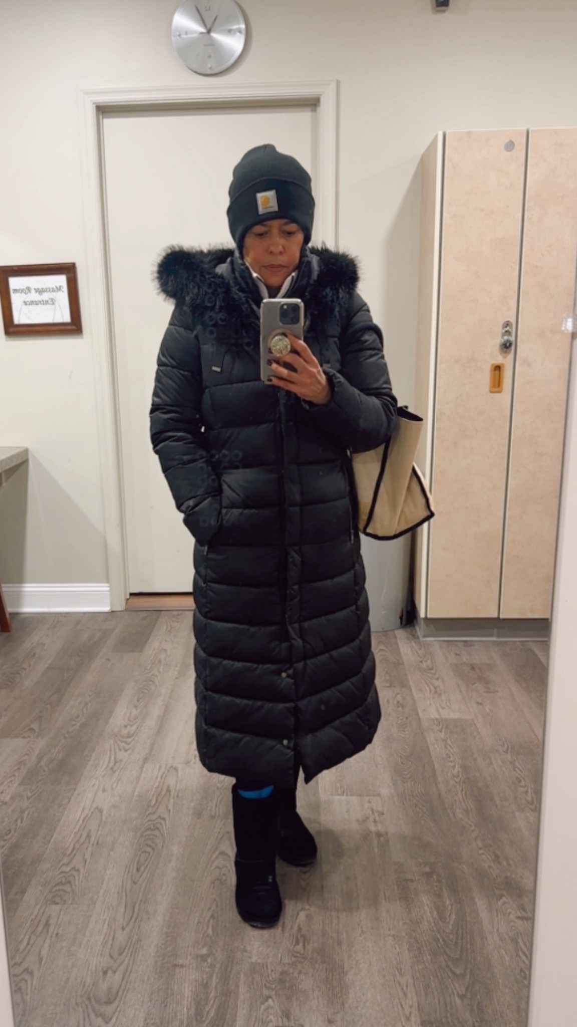 Long jacket 
Cold weather 

#LTKootd #LTKmomlife #LTKSaleAlert