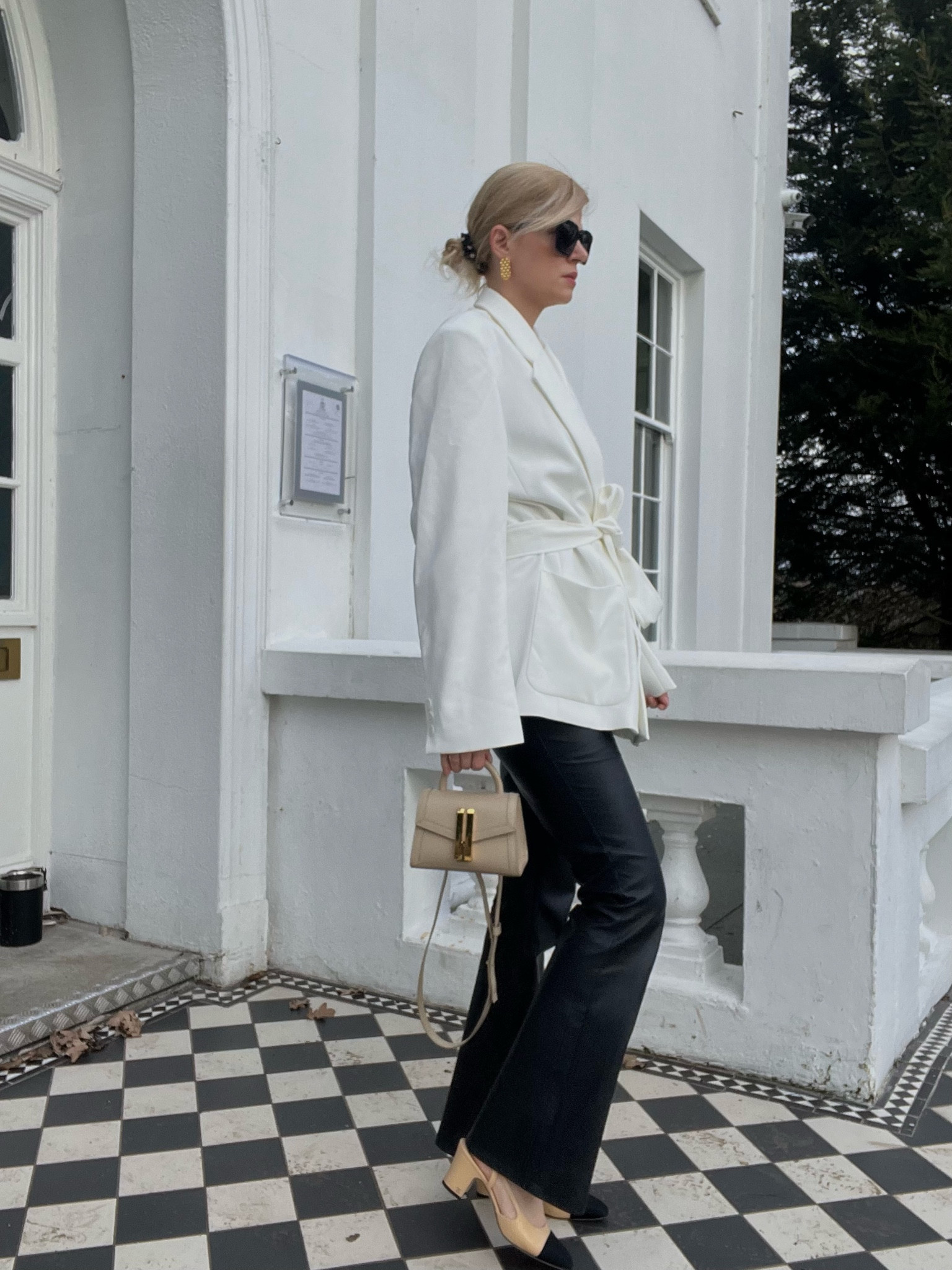 Classic pieces for spring! #slingbackshoes 

#LTKeurope