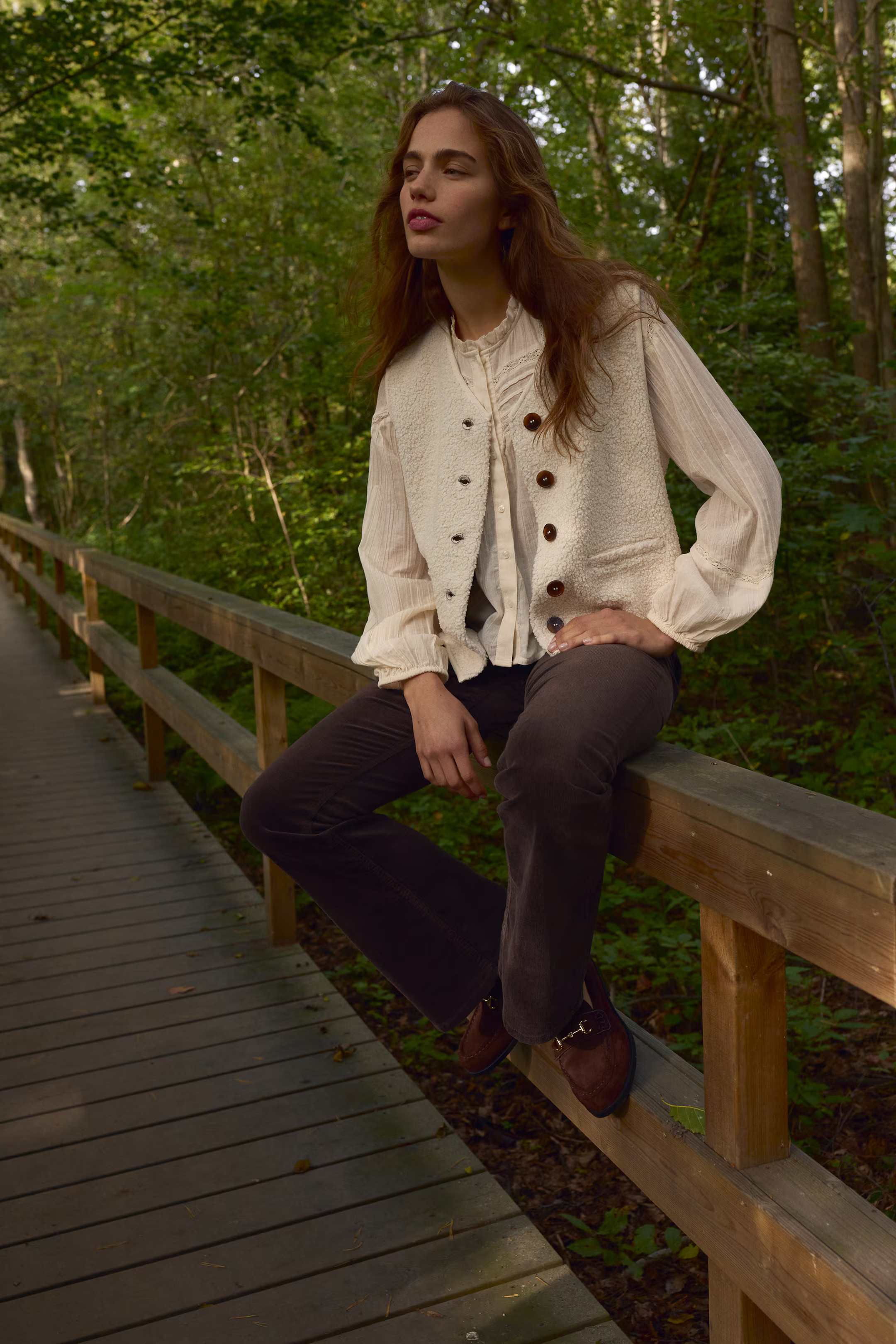 Ausgestellte Cordhose | H&M (DE, AT, CH, NL, FI)