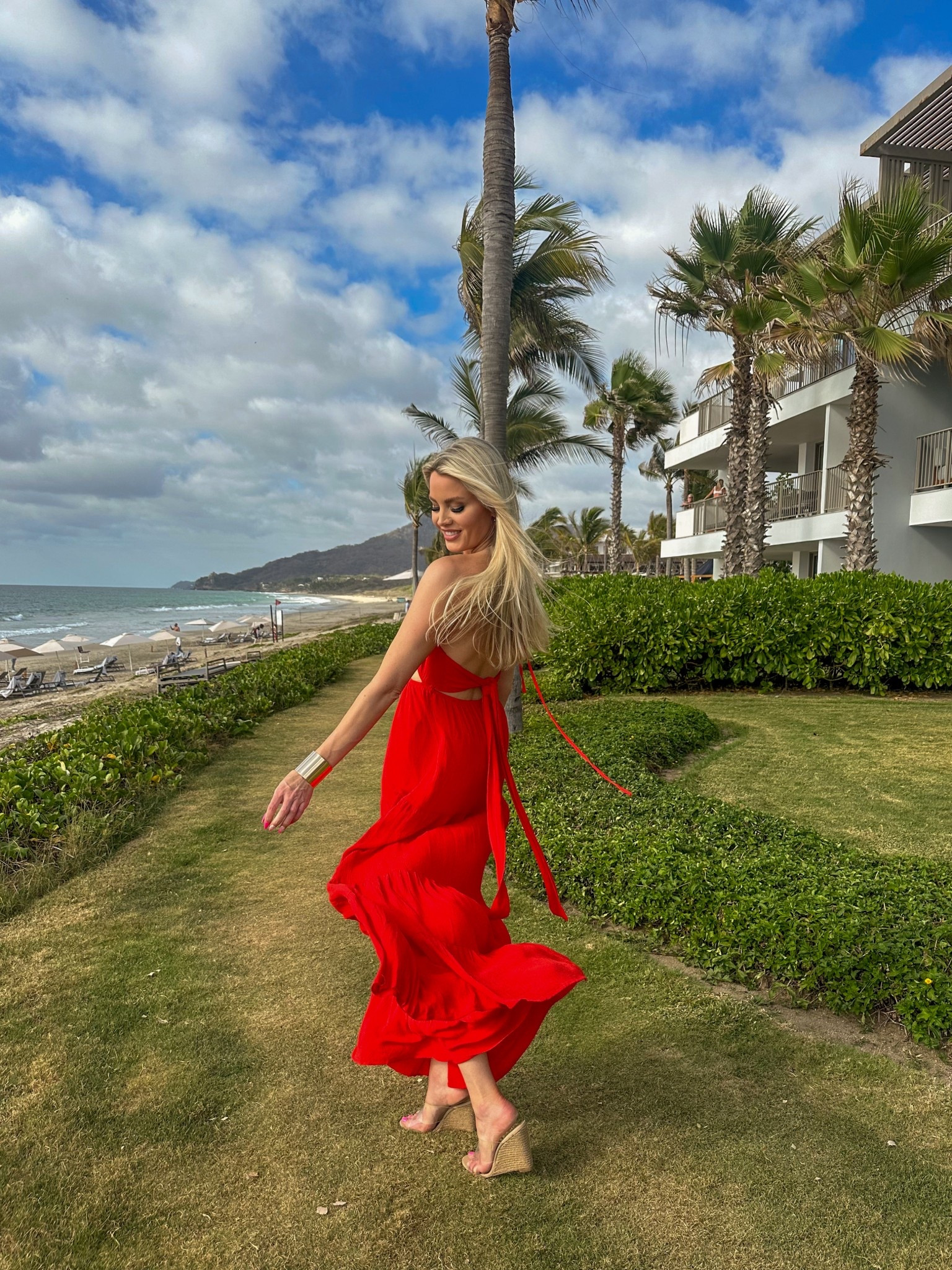 The ultimate resort dress and under $25 — bold, flowy, and made for golden hour. Easy, chic, and perfect for tropical nights.

#LTKdayinmylife #LTKootd #LTKTravel