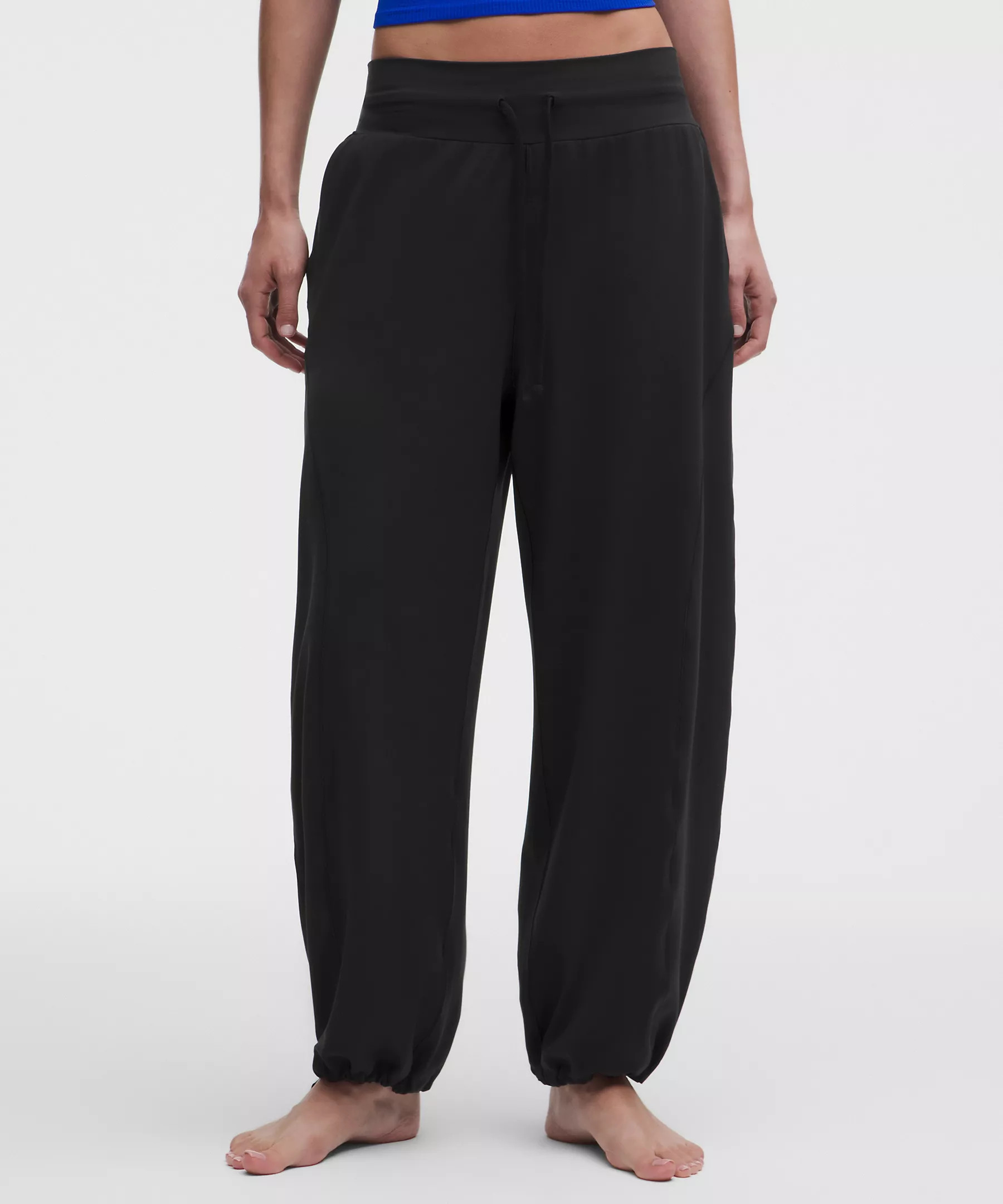 Groove Low-Rise Relaxed Cinch Pant | Lululemon (US)