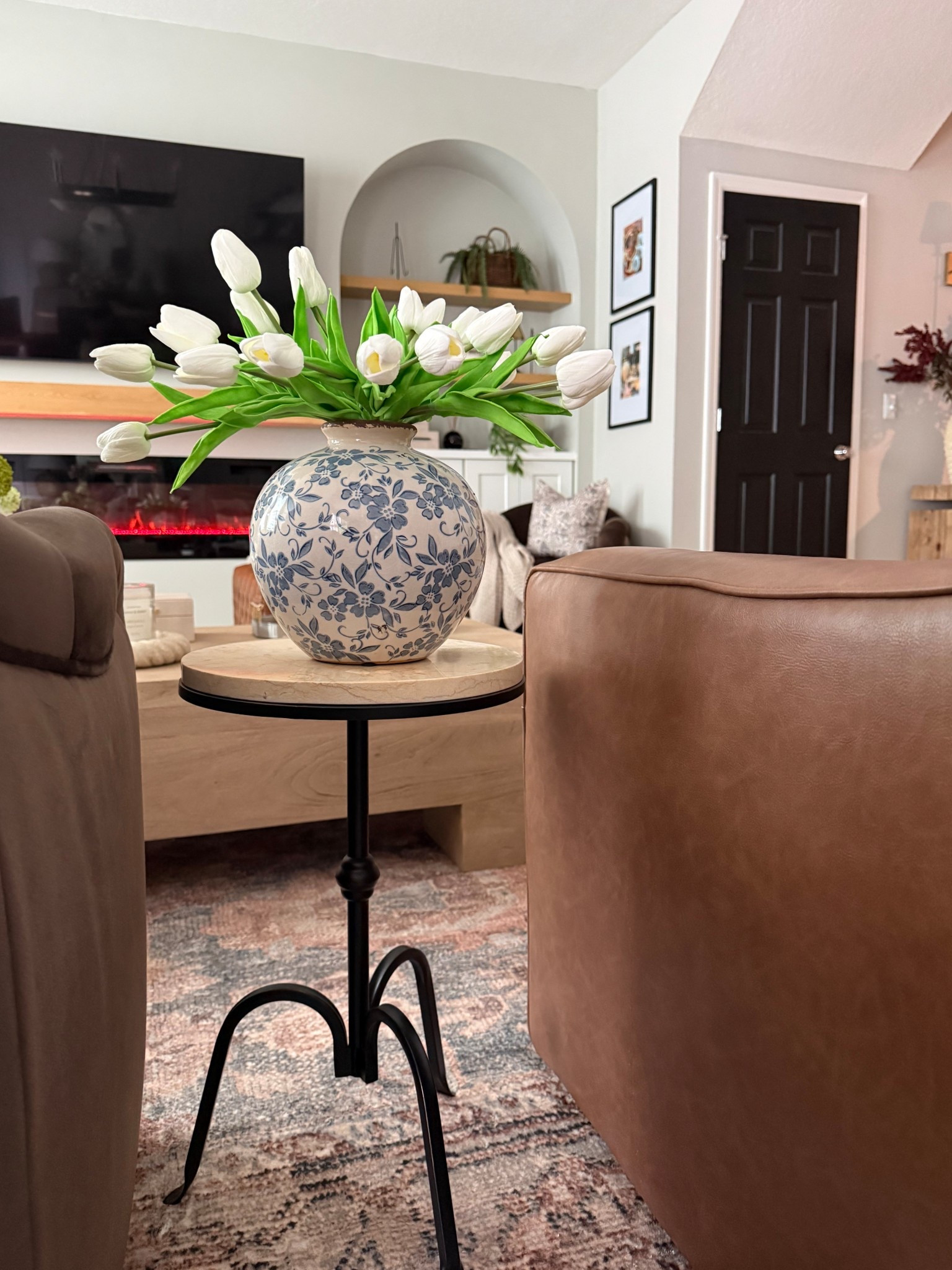 The perfect spring combo.. just grabbed some more of these beautiful realistic tulips 🌷 

Spring decor, spring stems, living room table, side table, Amazon home decor 

#LTKHome #LTKSeasonal #LTKSaleAlert