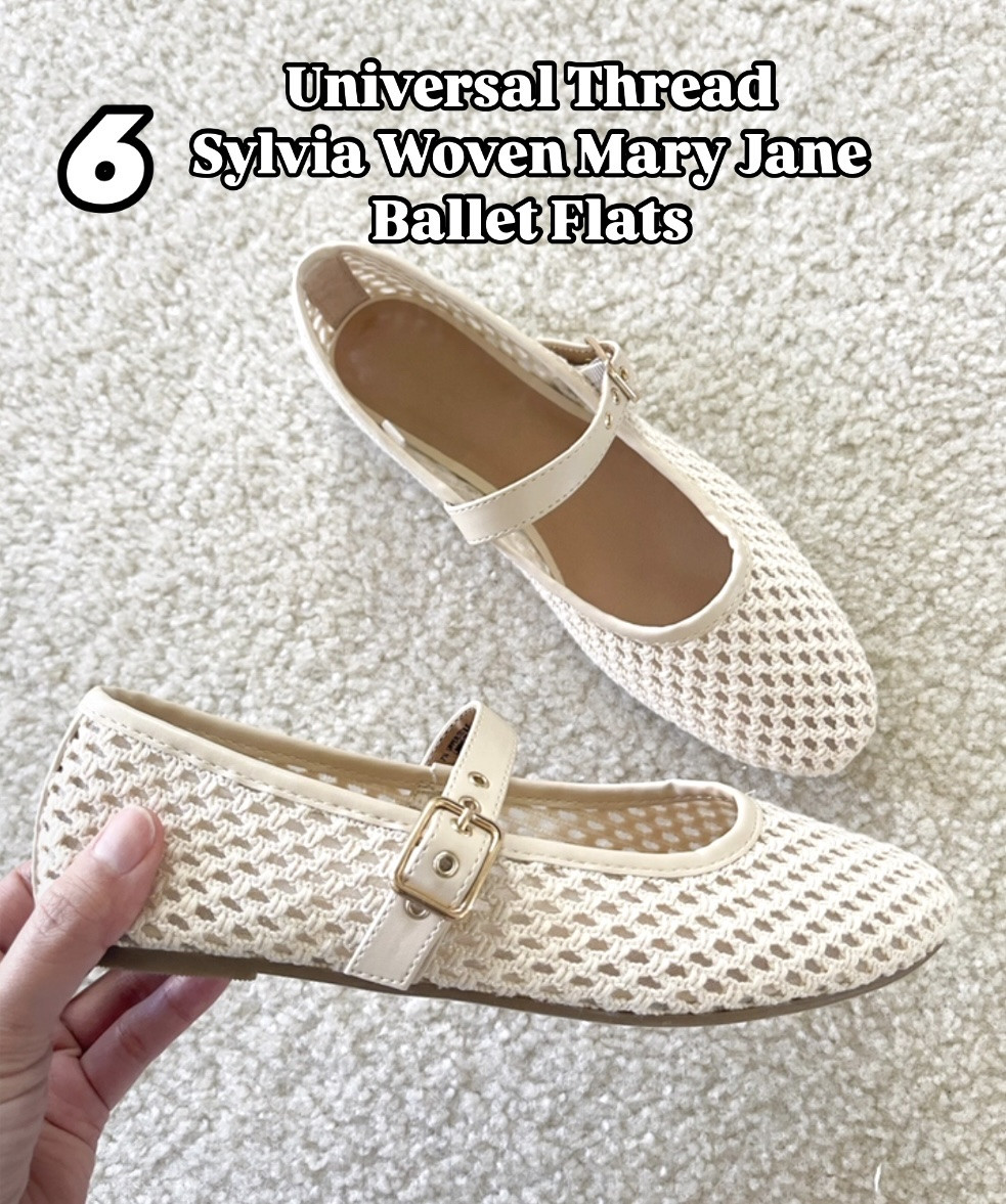 Sized down 1/2


#LTKShoeCrush #LTKFindsUnder50 #LTKSaleAlert