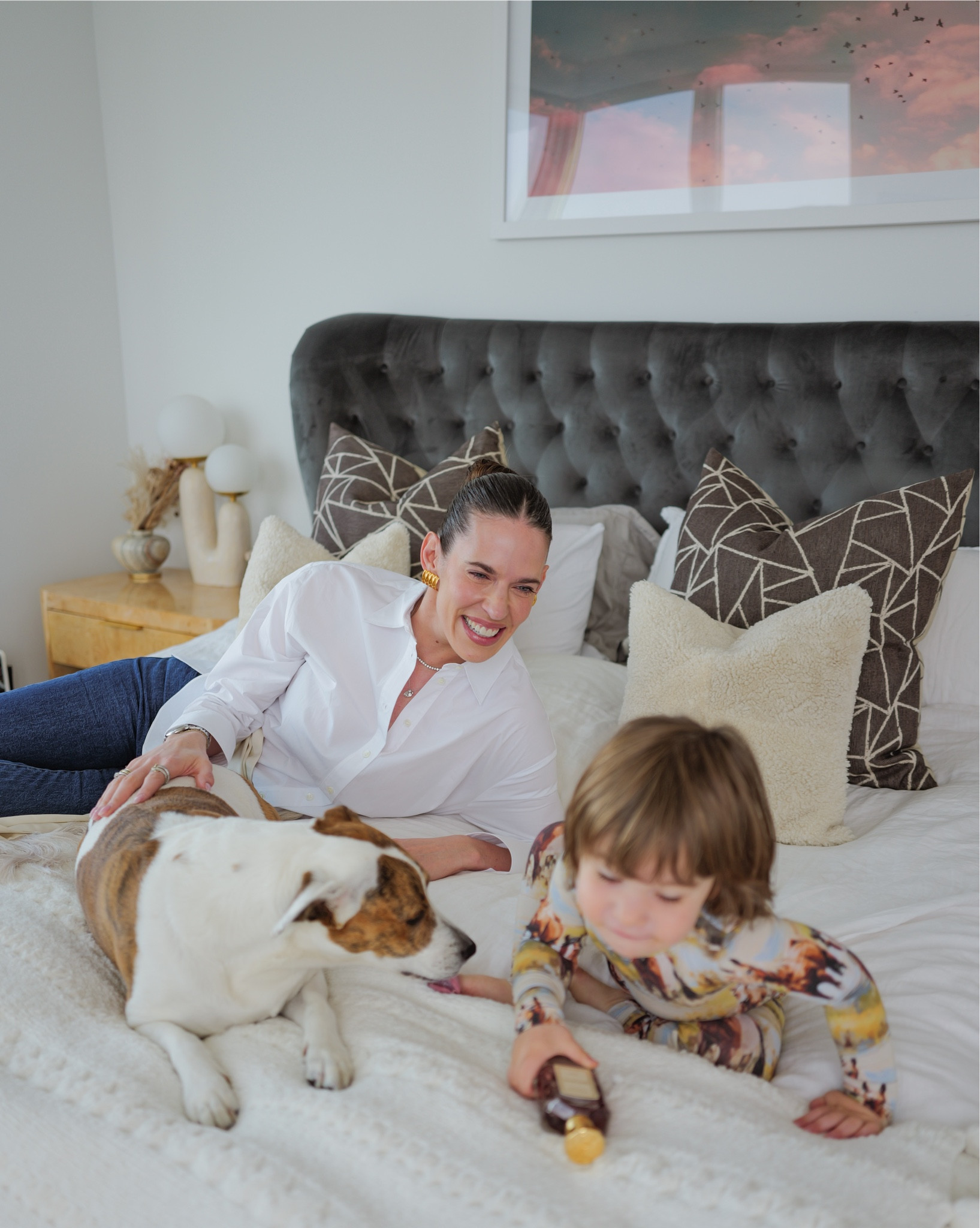 Mornings in this house are precious…and chaotic

every week on Wednesday’s it’s just me and my son in the morning ✨time I cherish✨It’s a beautiful mess of getting ready, wafts of Madrepérola from Granado carry through my bedroom as we get ready together ✨ woody, floral & spicy 

I love how scent can transport you to a moment in time. The deep woody floral scent of Madrepérola will always transport me here 

#grwm #perfume #edp #fragrance #nyclife #nycfamily

#LTKgrwm #LTKdayinmylife #LTKMothersDay
