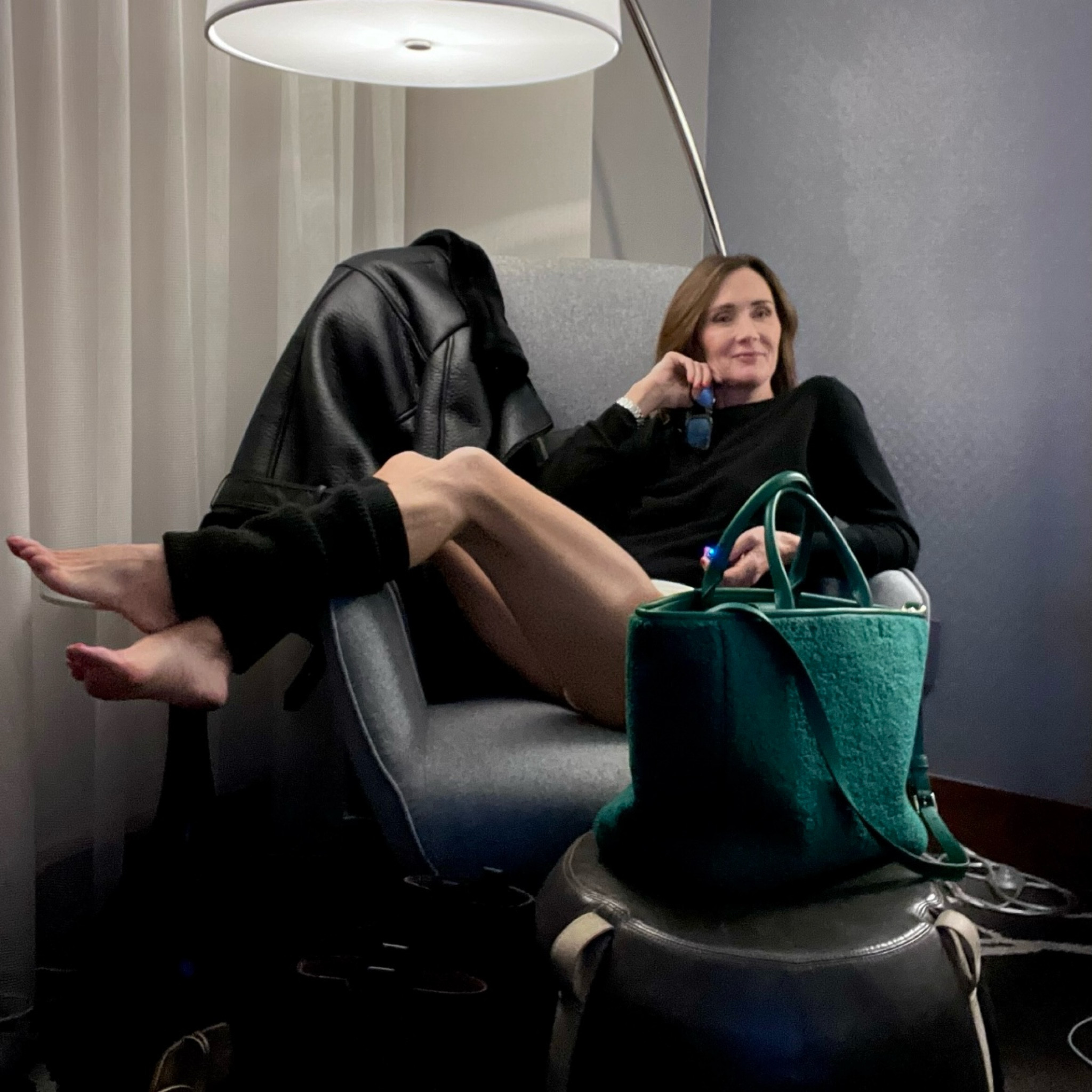 Swag Bag….just feel like danc’in!! 
These hot pants are soo cute and really on point right now..and super comfortable!!! 
Style Tip: This fleece bad is a great size ..it’s inbtwn a tote bag and a carry on! I use it as both! 🧩🧩
xNYWS

#LTKHoliday #LTKfitness #LTKover40