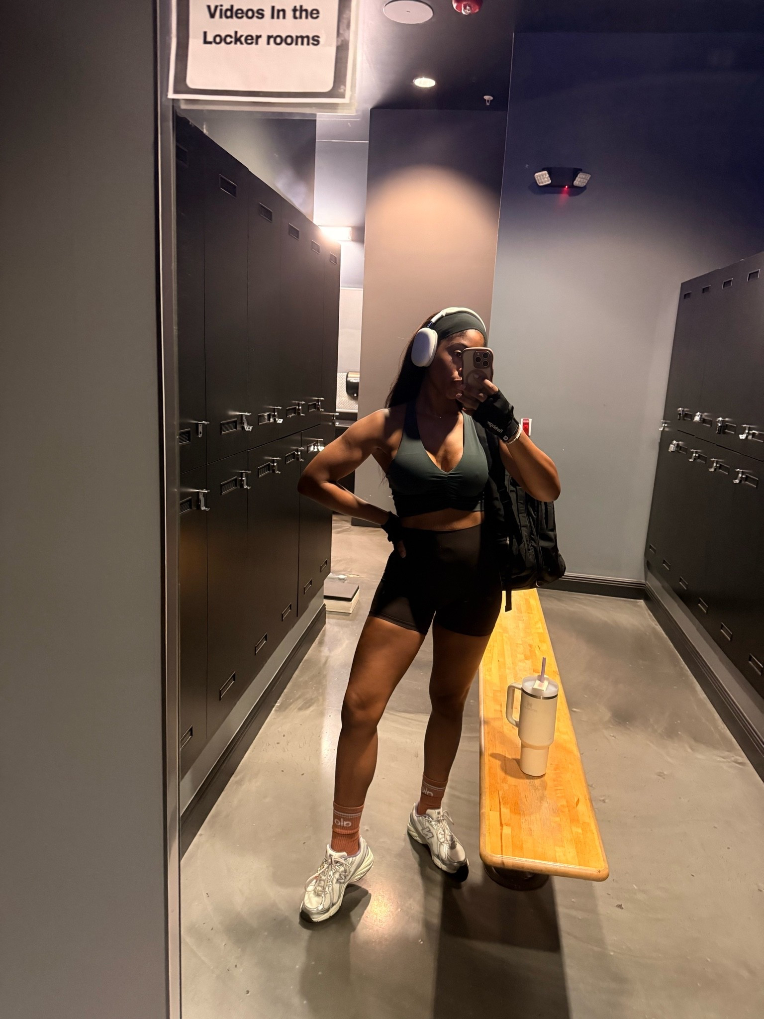 Gym favorites that I wear daily for the best workout! My backpack is my best discovery yet for the gym. Obsessed. It’s technically for travel but I like it for the gym

#LTKfitnessgoals
