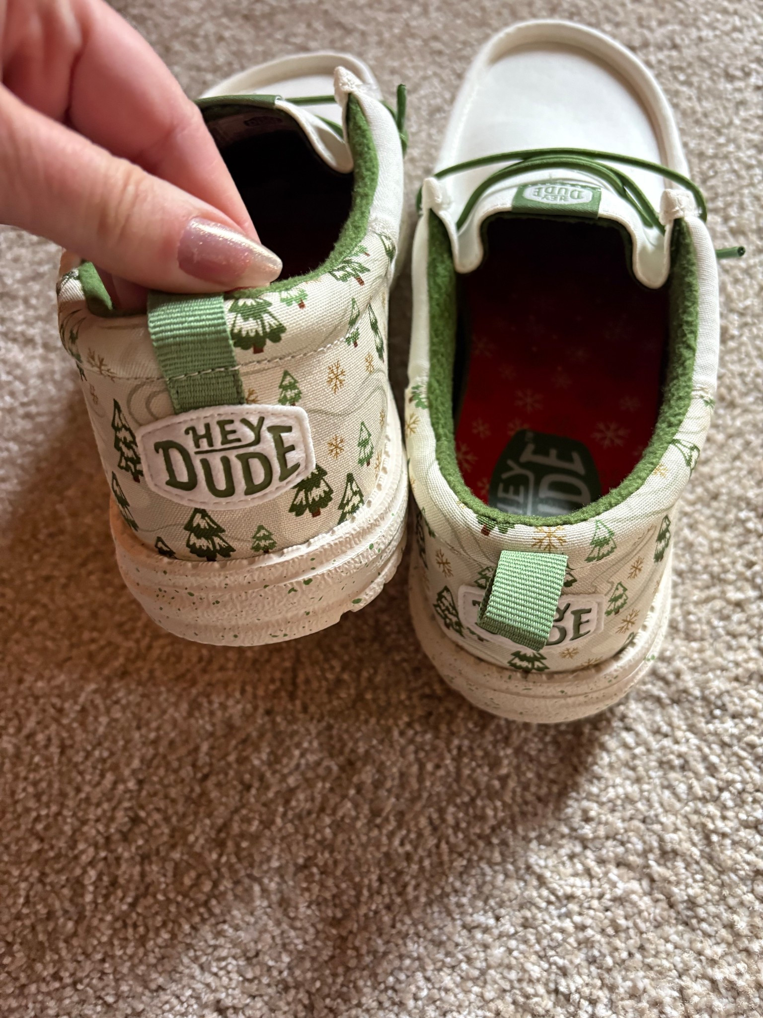 Hey Dudes- but make them Christmas. Aren’t these adorable. Hey dude, has come out with a huge Christmas line and they are the cutest.! These are men’s, but there are women’s, too! (Ad)

#LTKGiftGuide #LTKHoliday