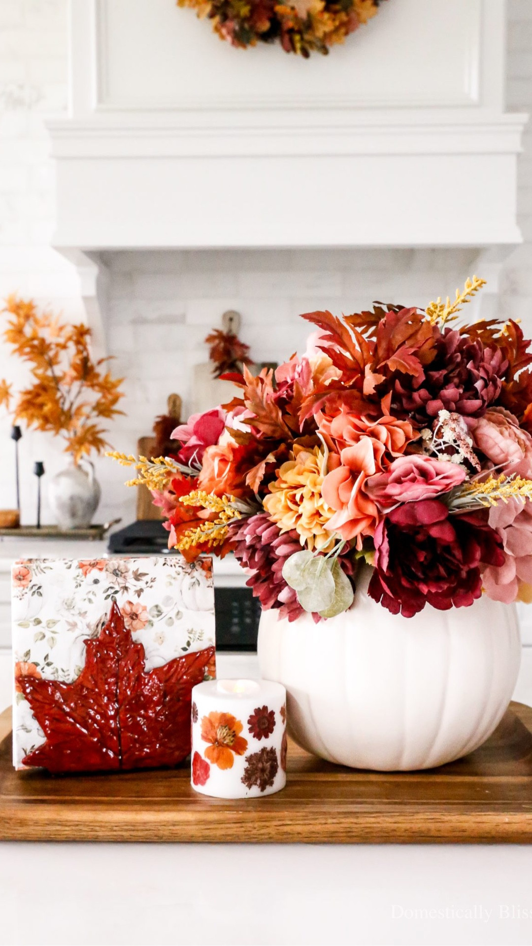 This DIY Clay Leaf Napkin Holder is a fun fall craft that makes a great gift and beautiful autumn decor for your kitchen.

See tutorial:
https://domesticallyblissful.com/diy-clay-leaf-napkin-holder/

🔗 Join our newsletter: https://domesticallyblissful.com/newsletter/ 

#LTKParties #LTKHome #LTKSeasonal