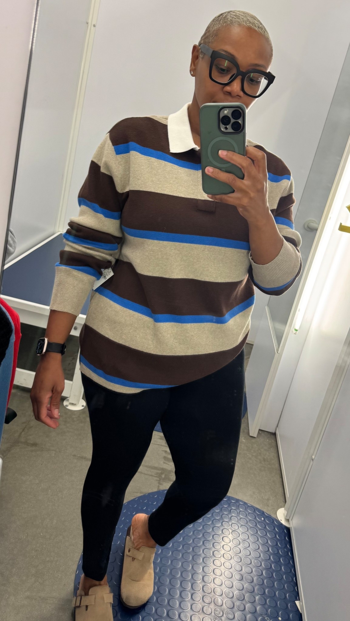 I loveee this men’s sweater rugby! 


Old navy, old navy haul, midsize style, midsize fashion, mom style, mom fashion 

#LTKOver40 #LTKMidsize #LTKCyberWeek