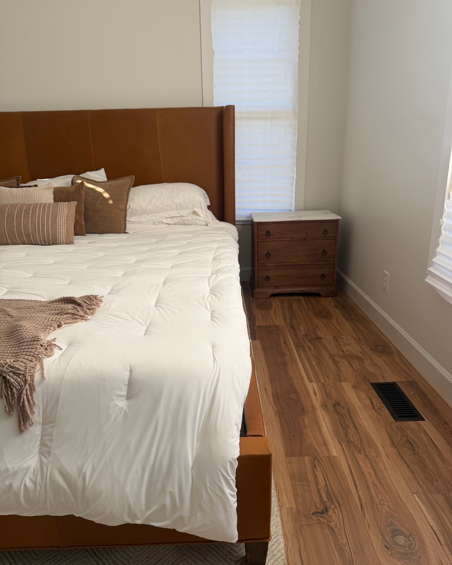 I don’t think I’ll ever get over these stunning Pottery Barn nightstands we got for our Alaskan King Bed!

#LTKvlog #LTKHome #LTKmorningroutine