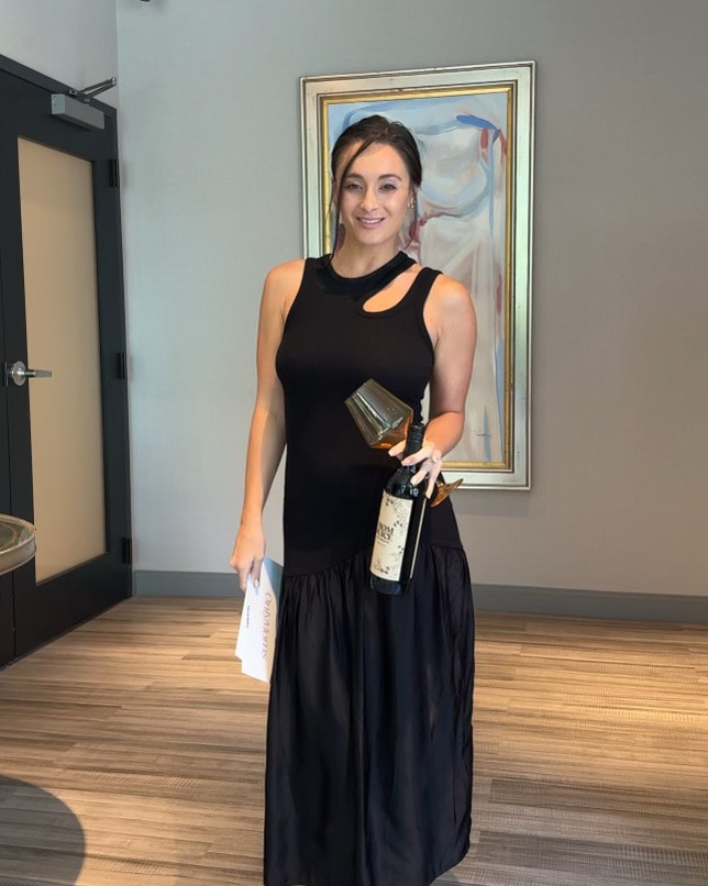 Studio looks 💃🏻


#blackdress #momfashion #momstyle #gno #falllooks

#LTKStyleTip #LTKWorkwear #LTKSeasonal